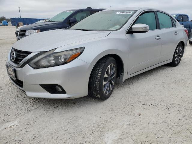 nissan altima 2.5 2017 1n4al3ap4hc147995