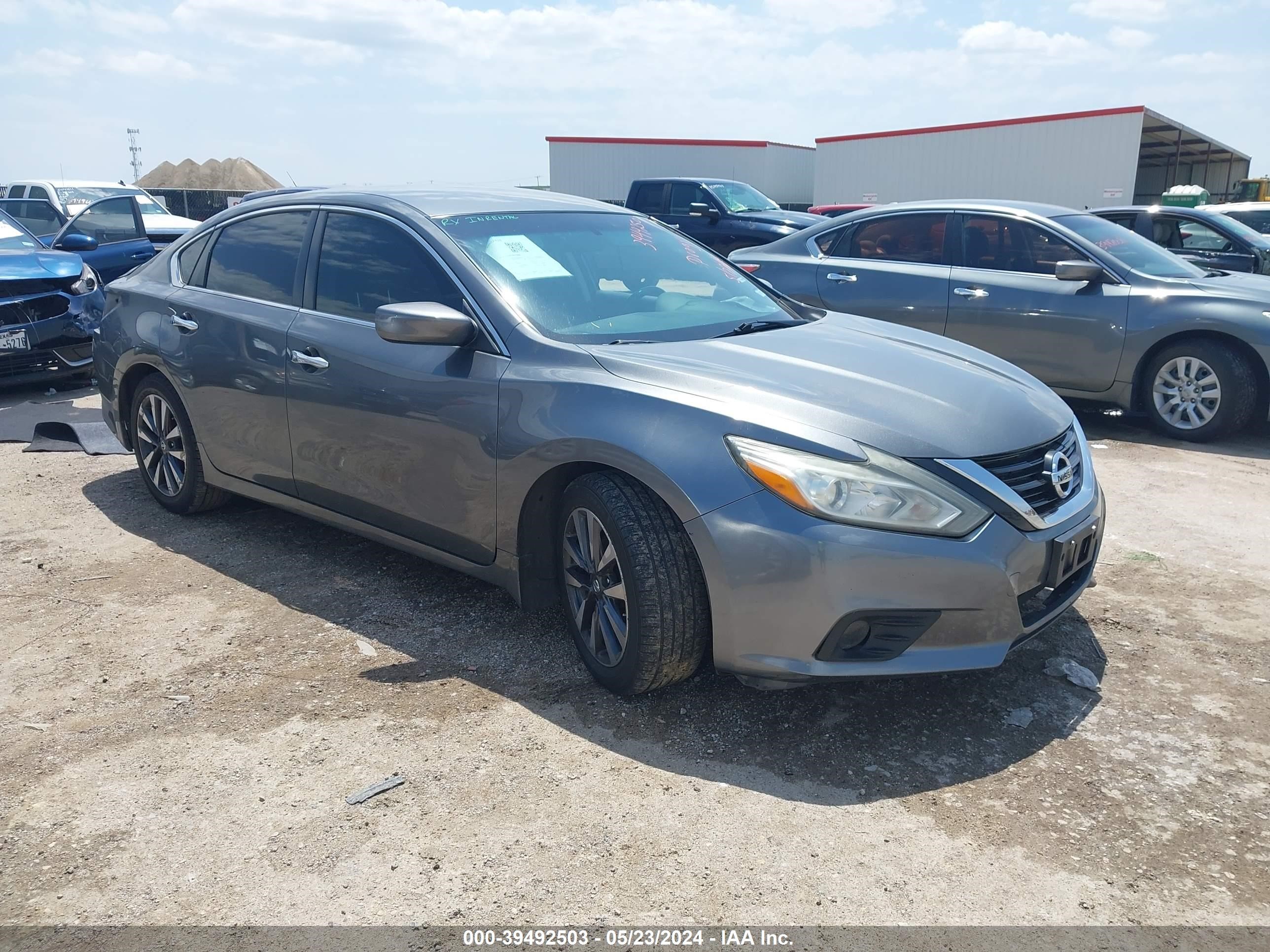 nissan altima 2017 1n4al3ap4hc253220