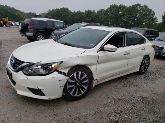 nissan altima 2017 1n4al3ap4hc257008