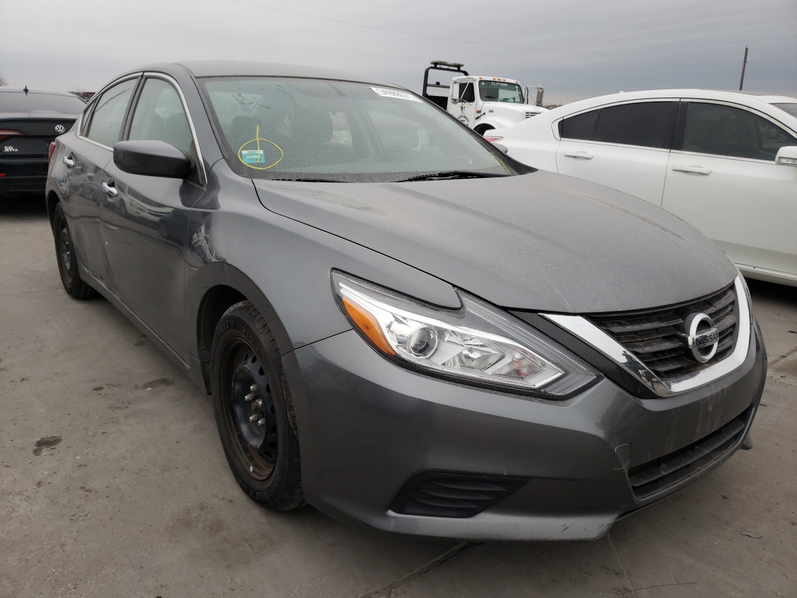 nissan altima 2017 1n4al3ap4hn364208