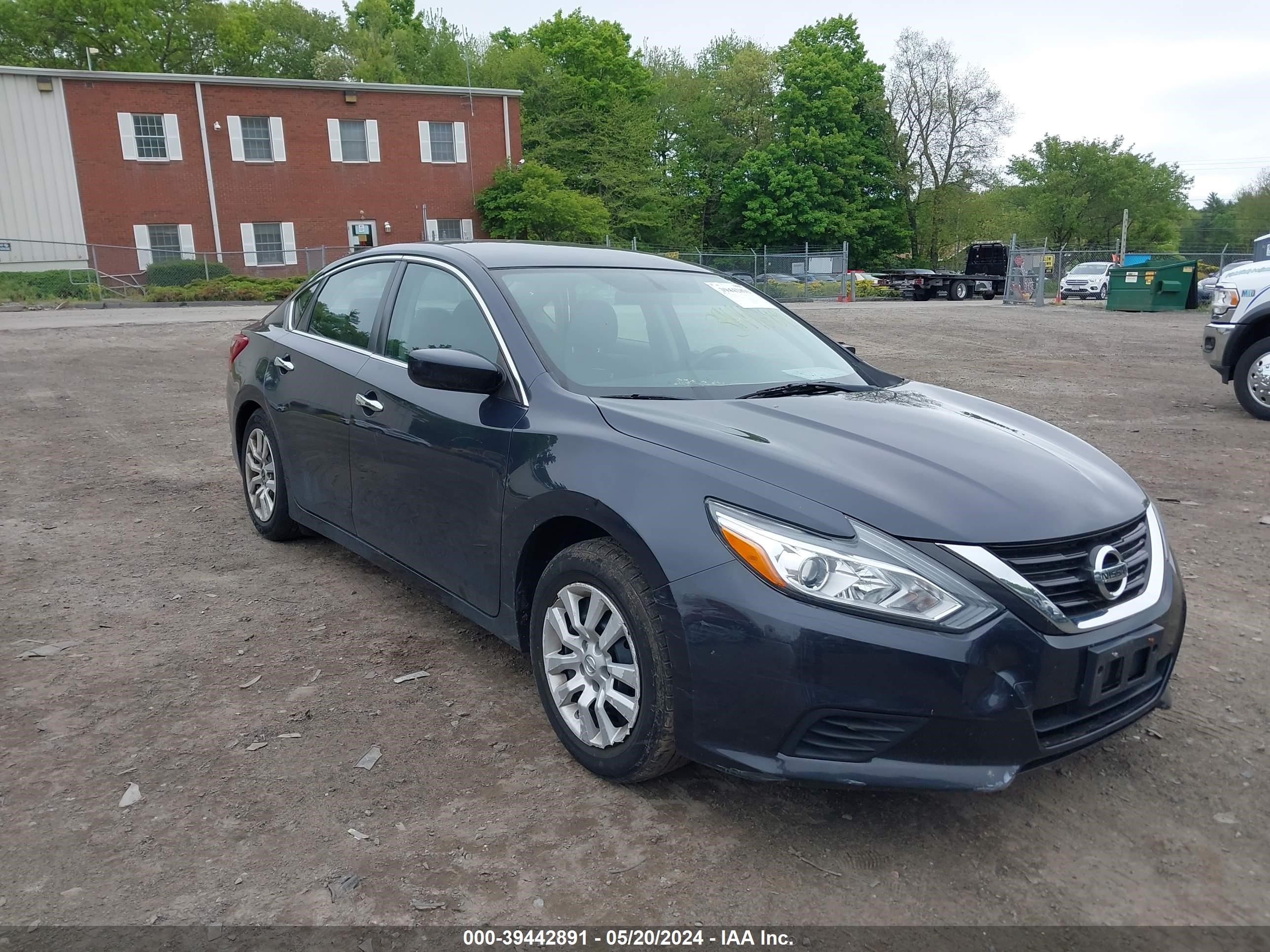 nissan altima 2018 1n4al3ap4jc179769