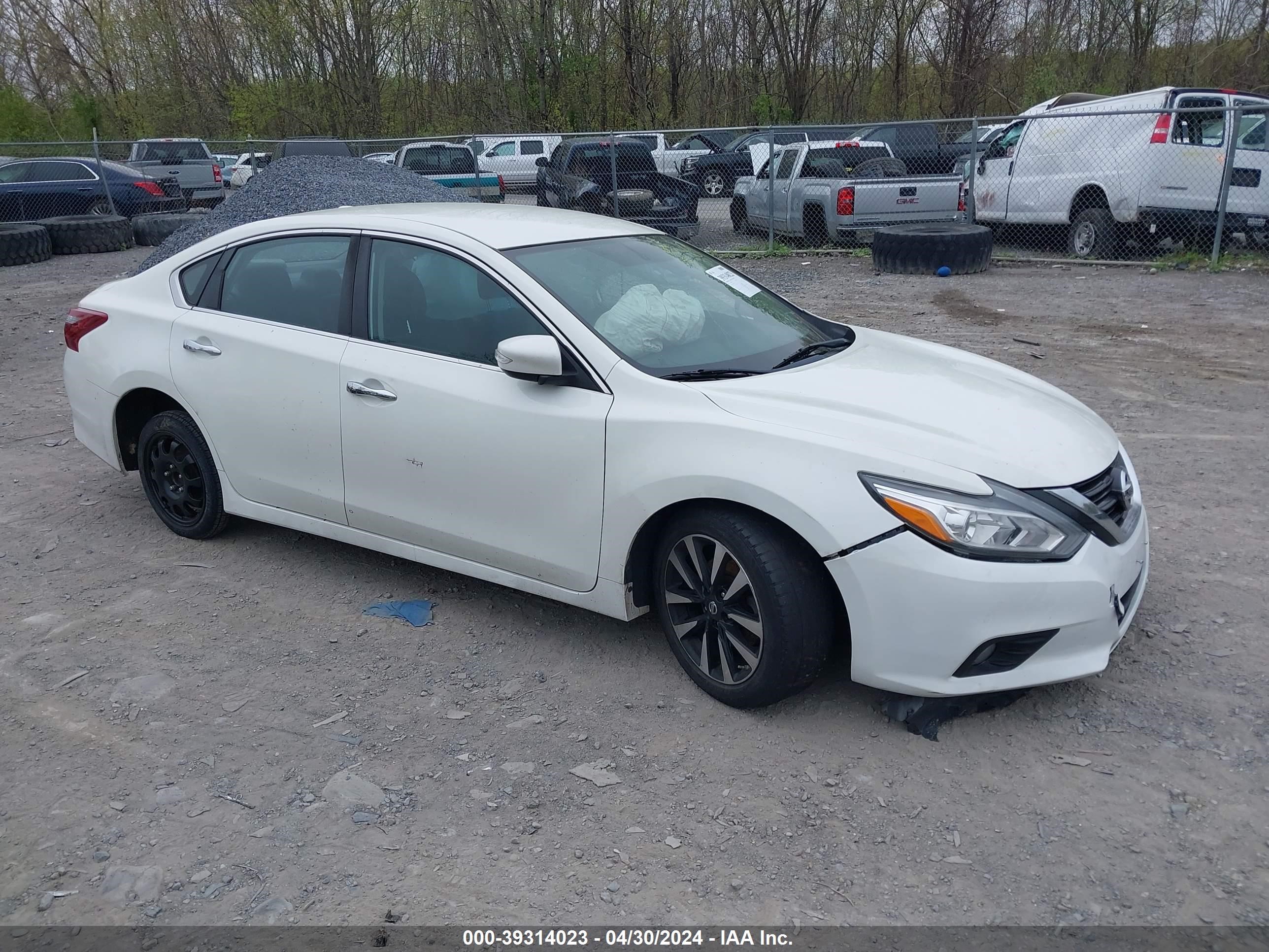 nissan altima 2018 1n4al3ap4jc183174