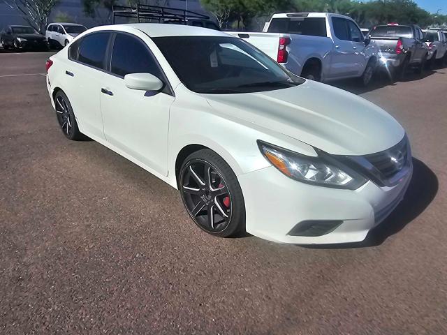 nissan altima 2017 1n4al3ap5hc172856