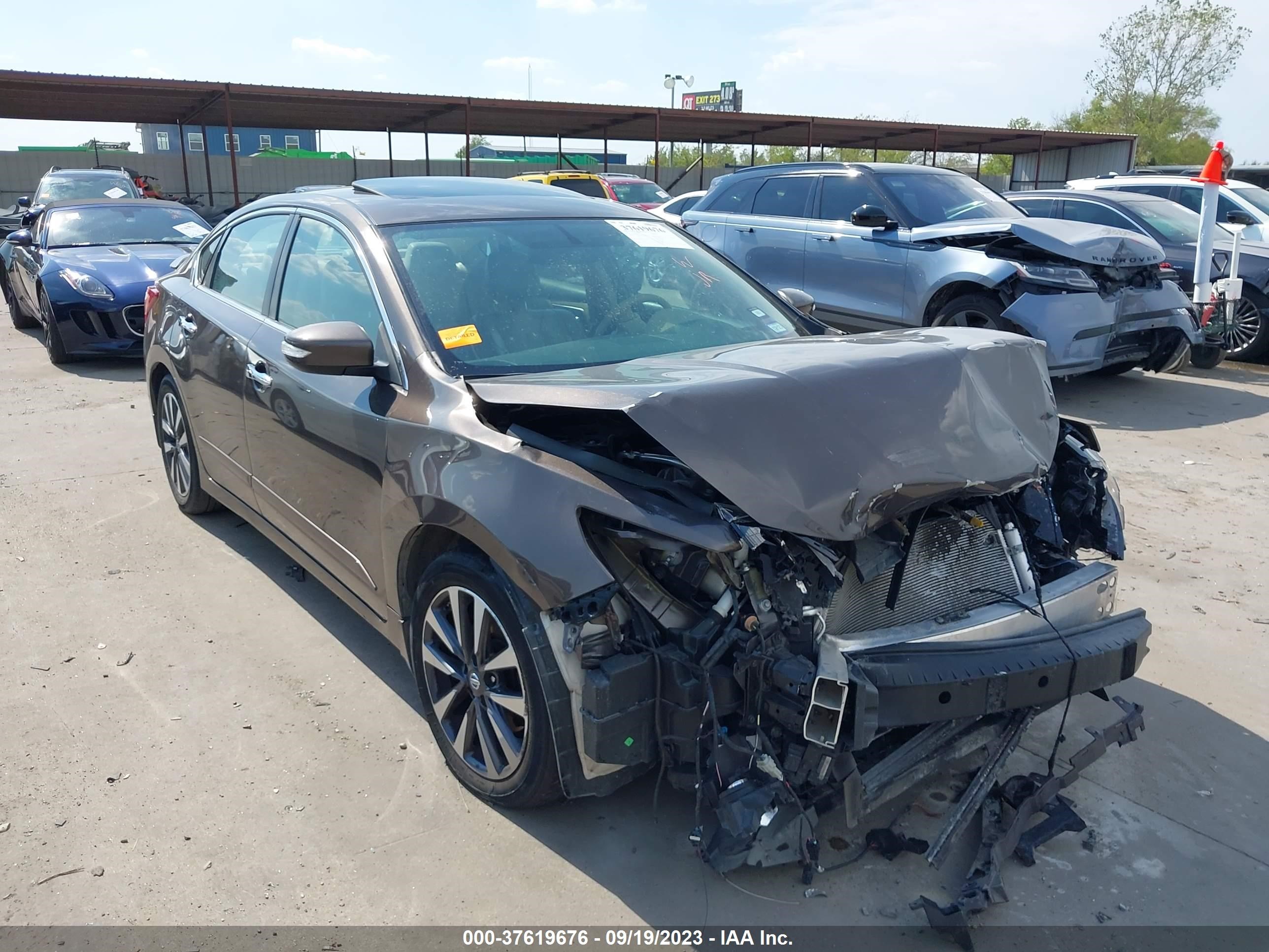 nissan altima 2017 1n4al3ap5hc173716