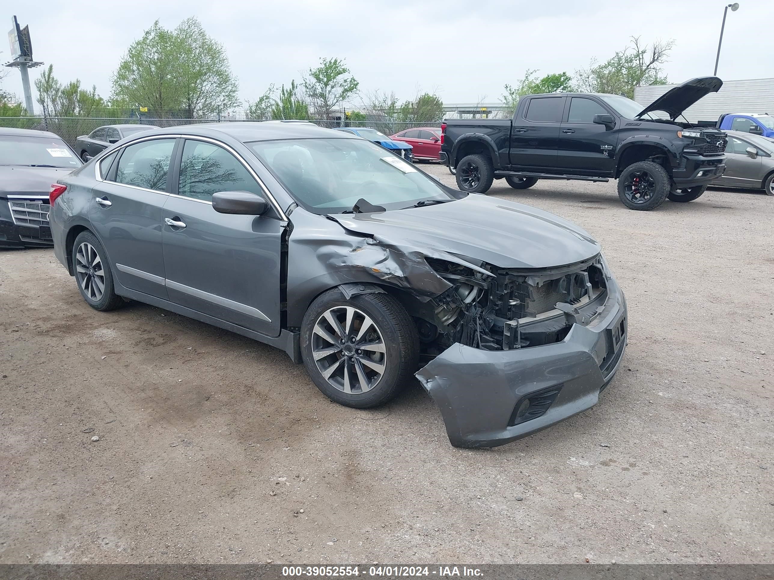 nissan altima 2017 1n4al3ap5hc217164