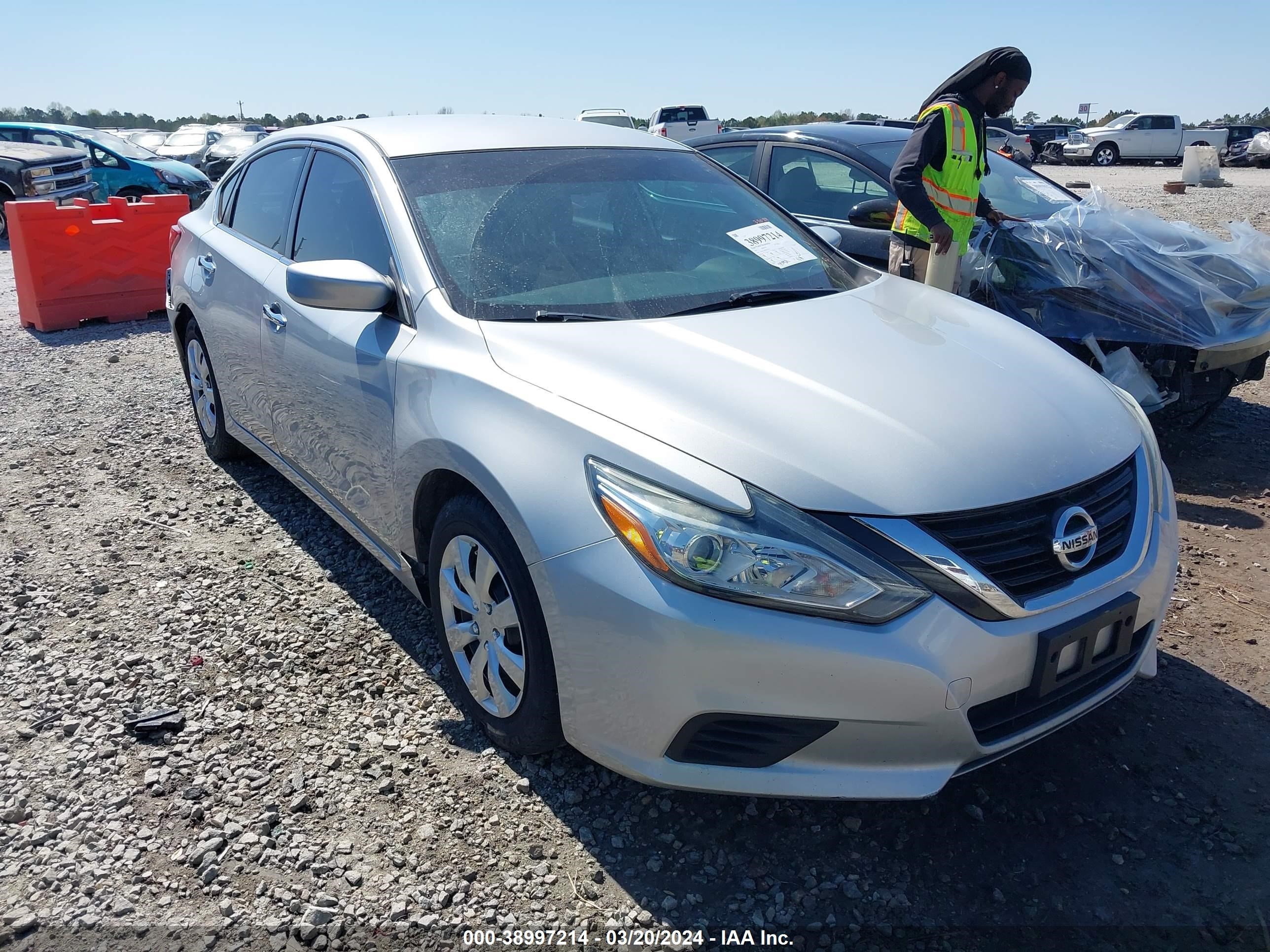 nissan altima 2017 1n4al3ap5hn359132