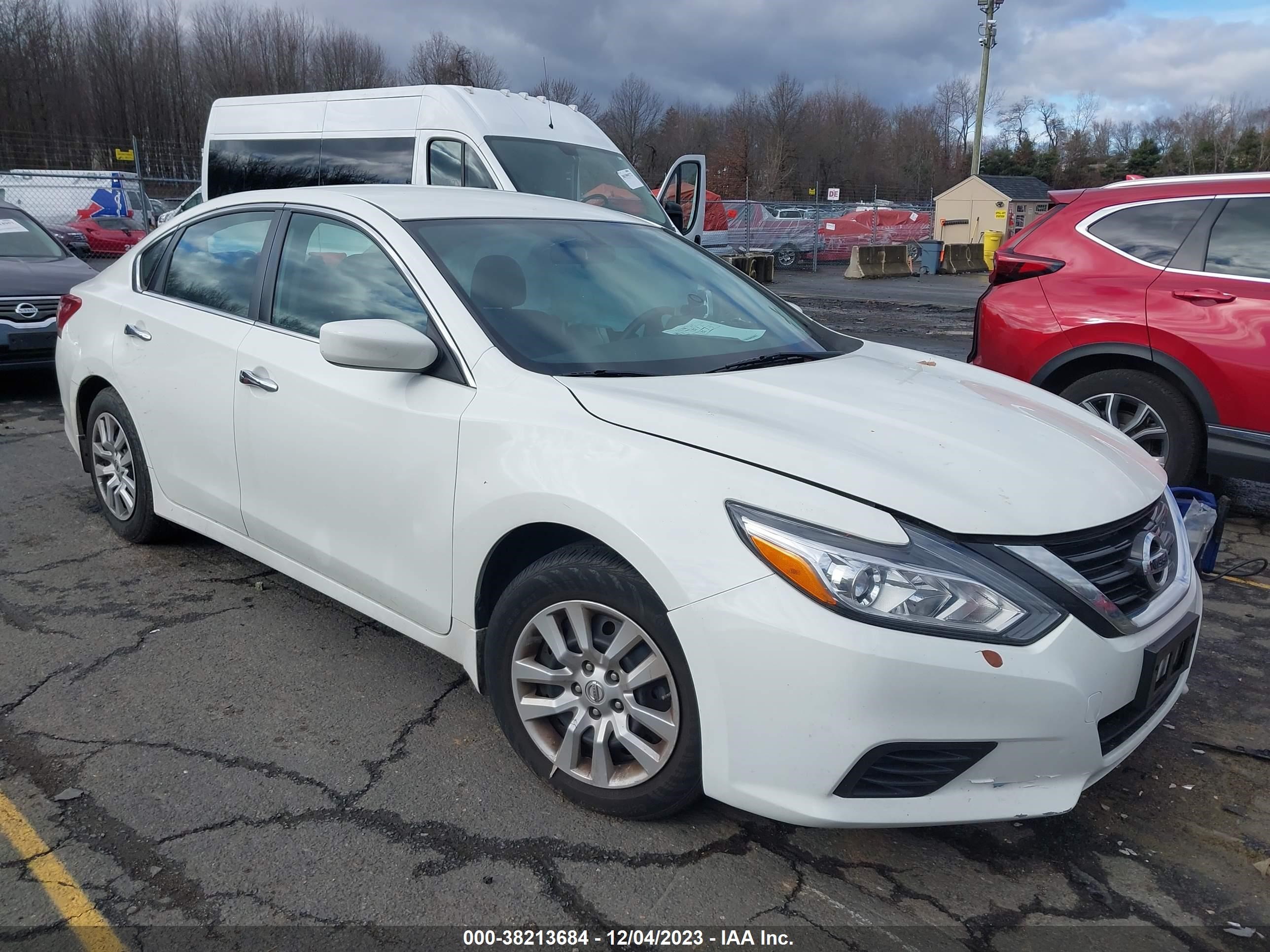 nissan altima 2018 1n4al3ap5jc472998