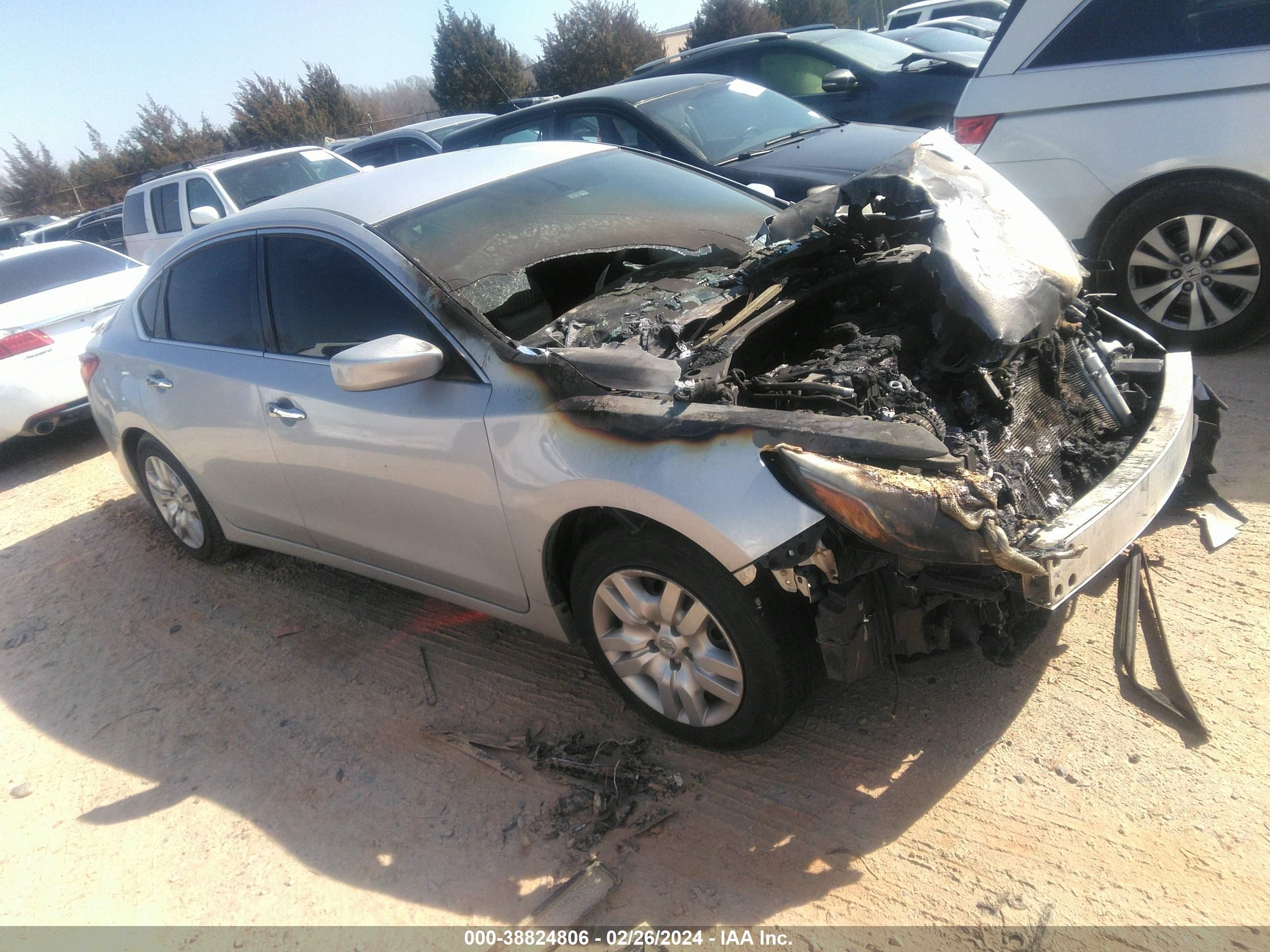 nissan altima 2016 1n4al3ap6gn331760