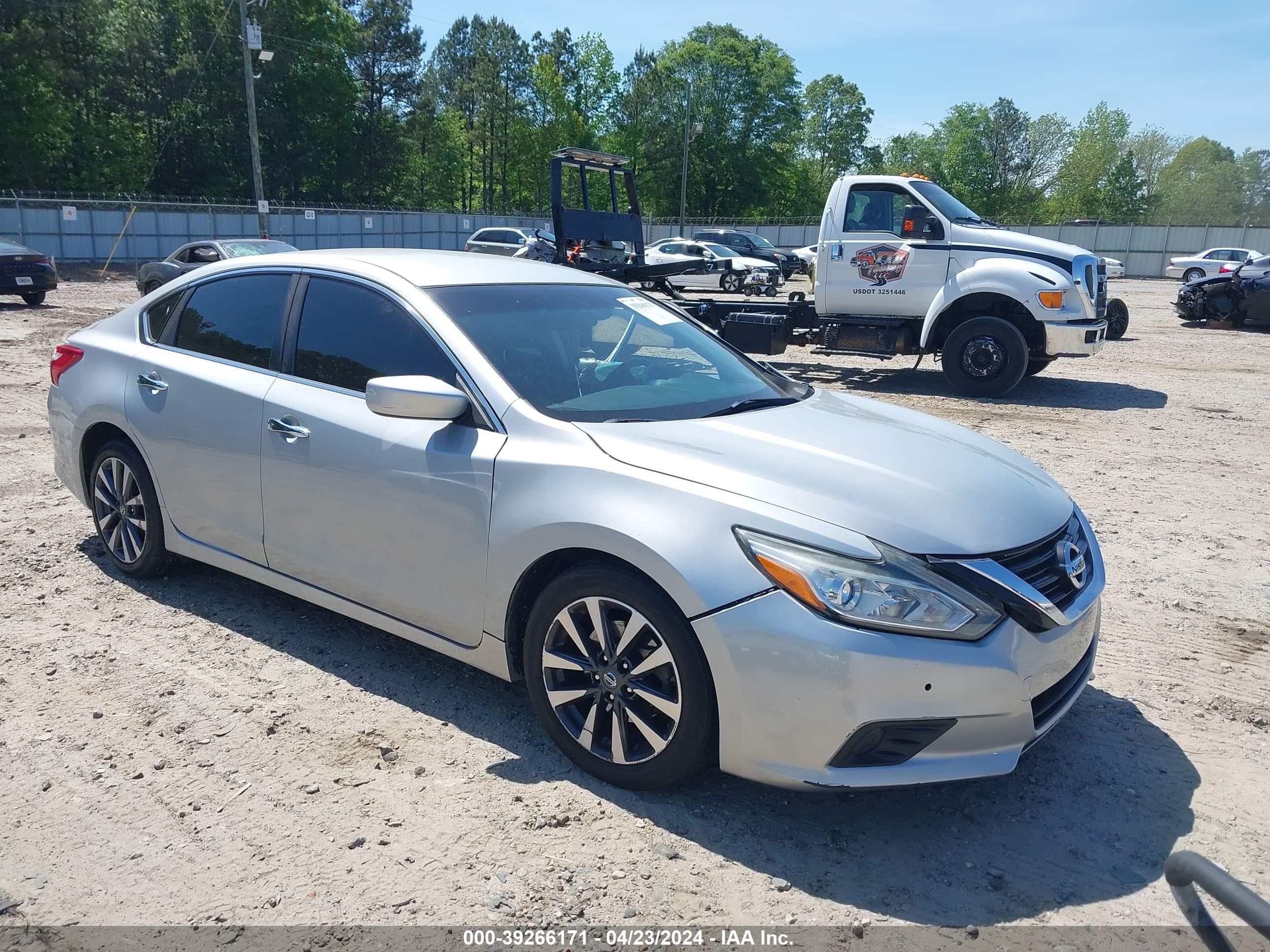 nissan altima 2017 1n4al3ap6hc213981