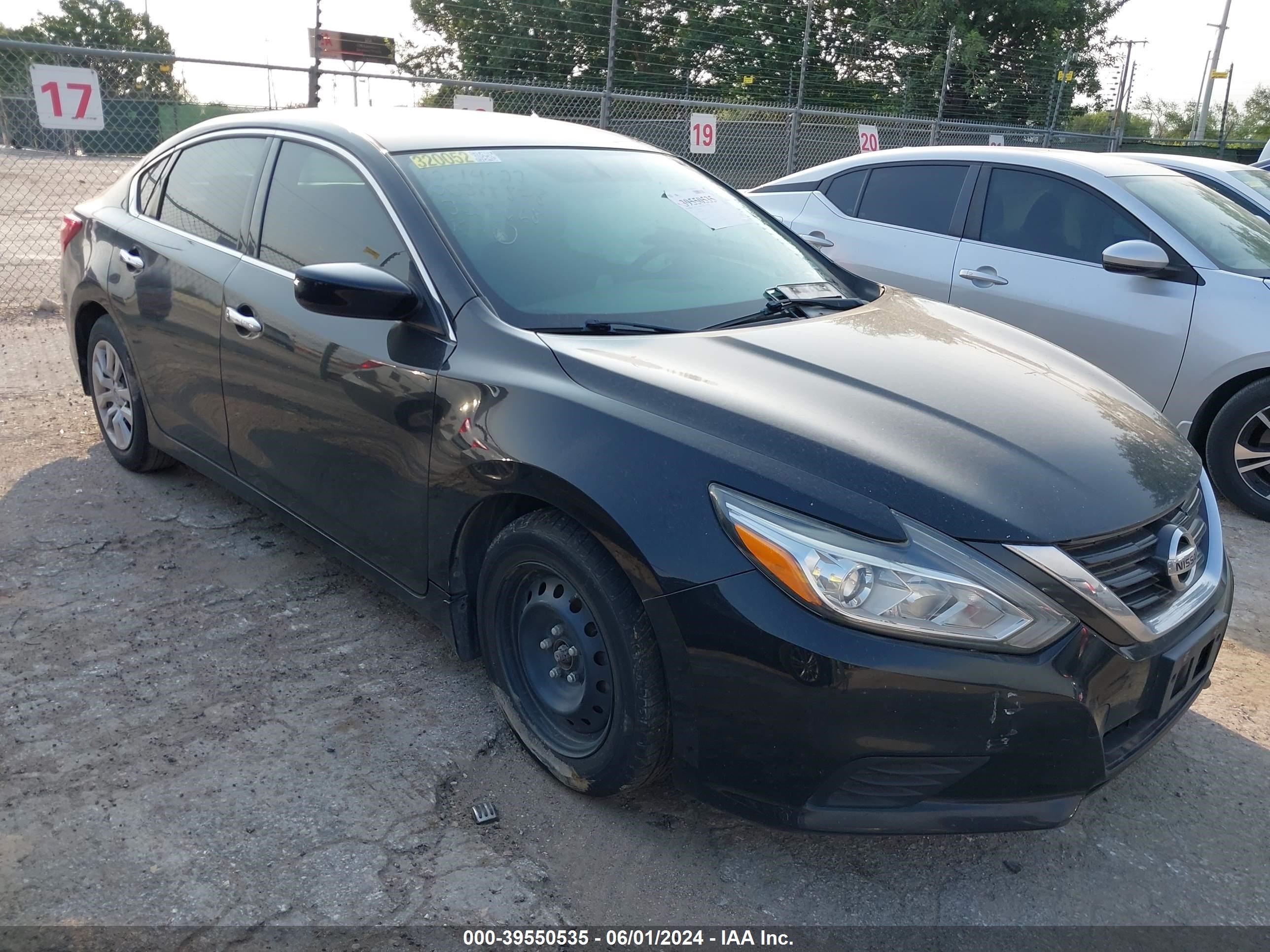 nissan altima 2017 1n4al3ap6hn329668