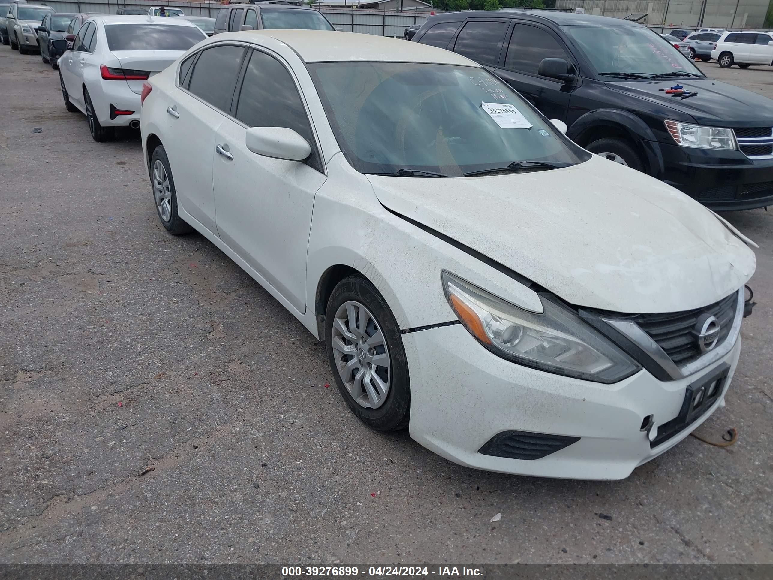 nissan altima 2017 1n4al3ap6hn336986