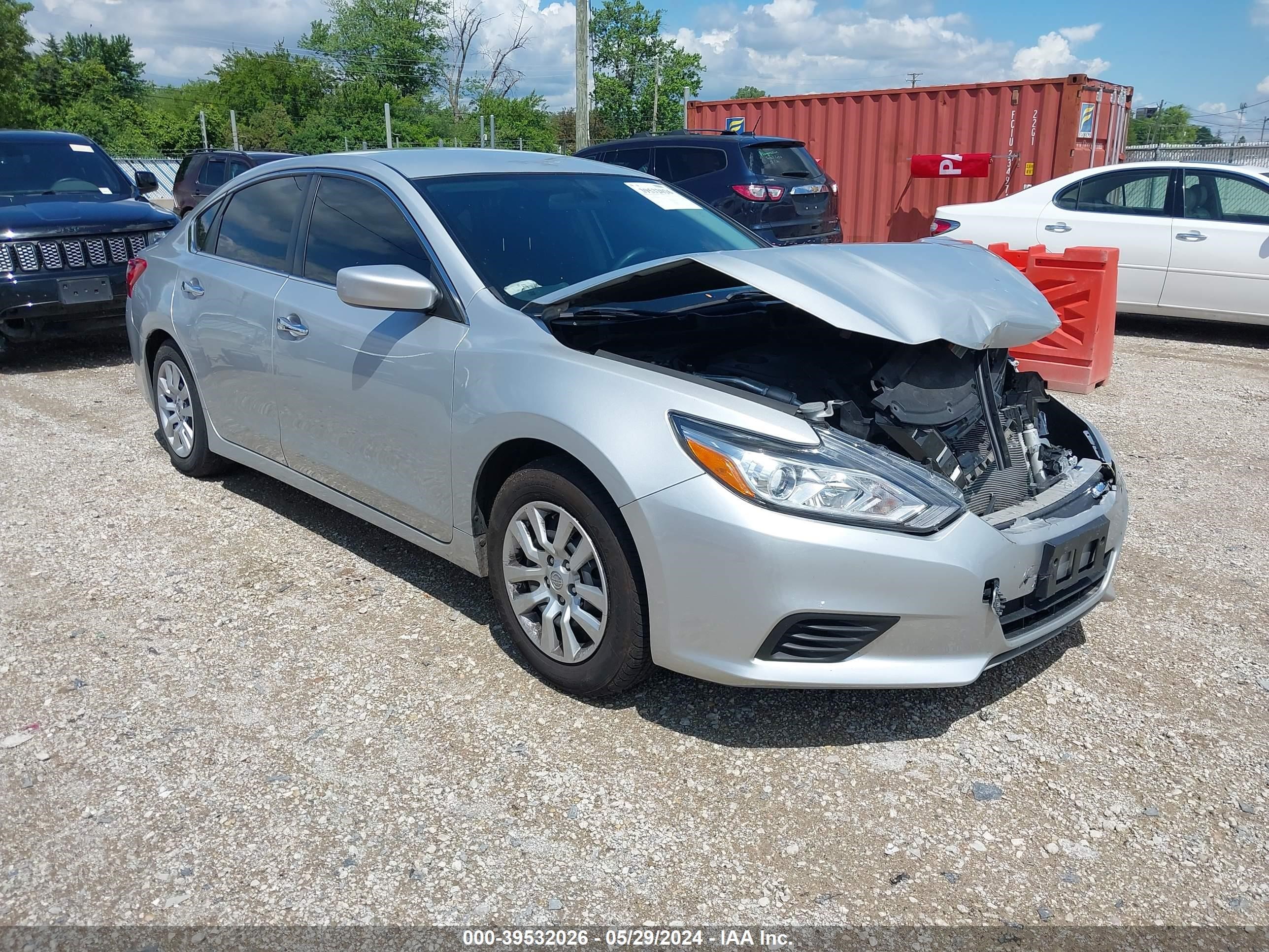 nissan altima 2017 1n4al3ap6hn358989