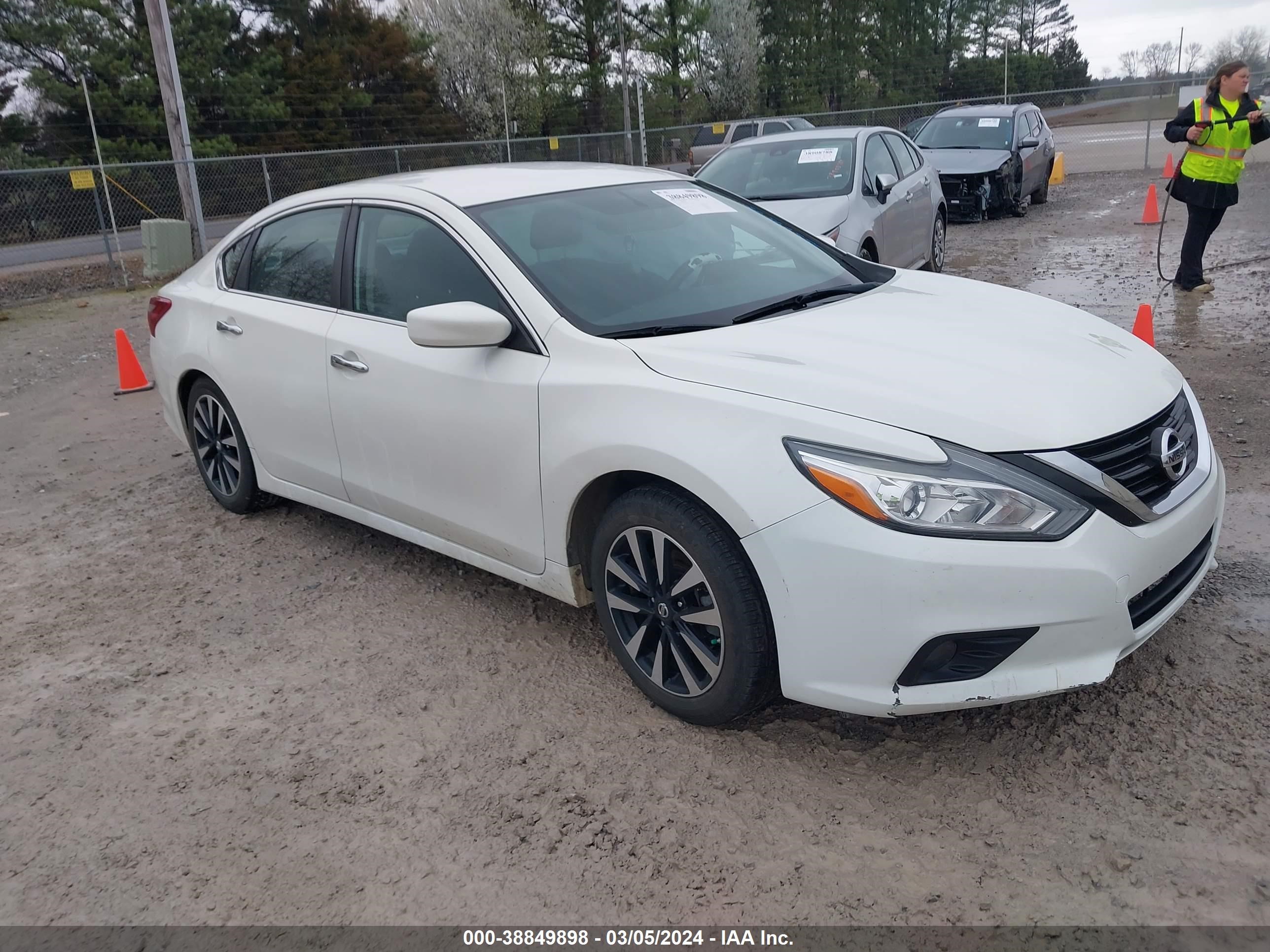 nissan altima 2018 1n4al3ap6jc158079