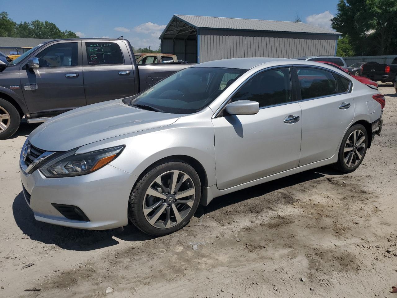 nissan altima 2017 1n4al3ap7hc123870