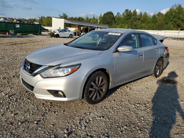 nissan altima 2.5 2017 1n4al3ap7hc247136