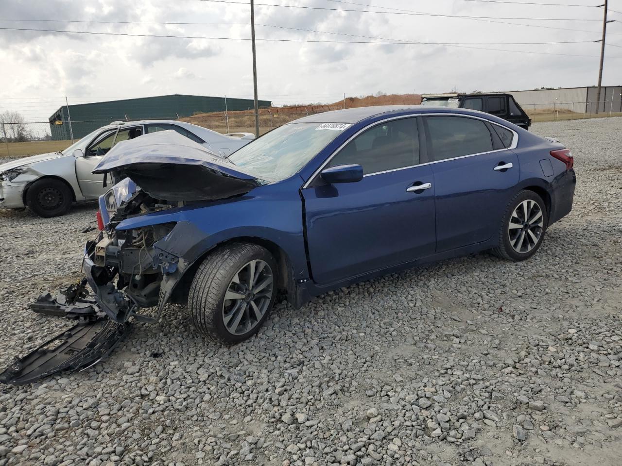 nissan altima 2017 1n4al3ap7hc495421