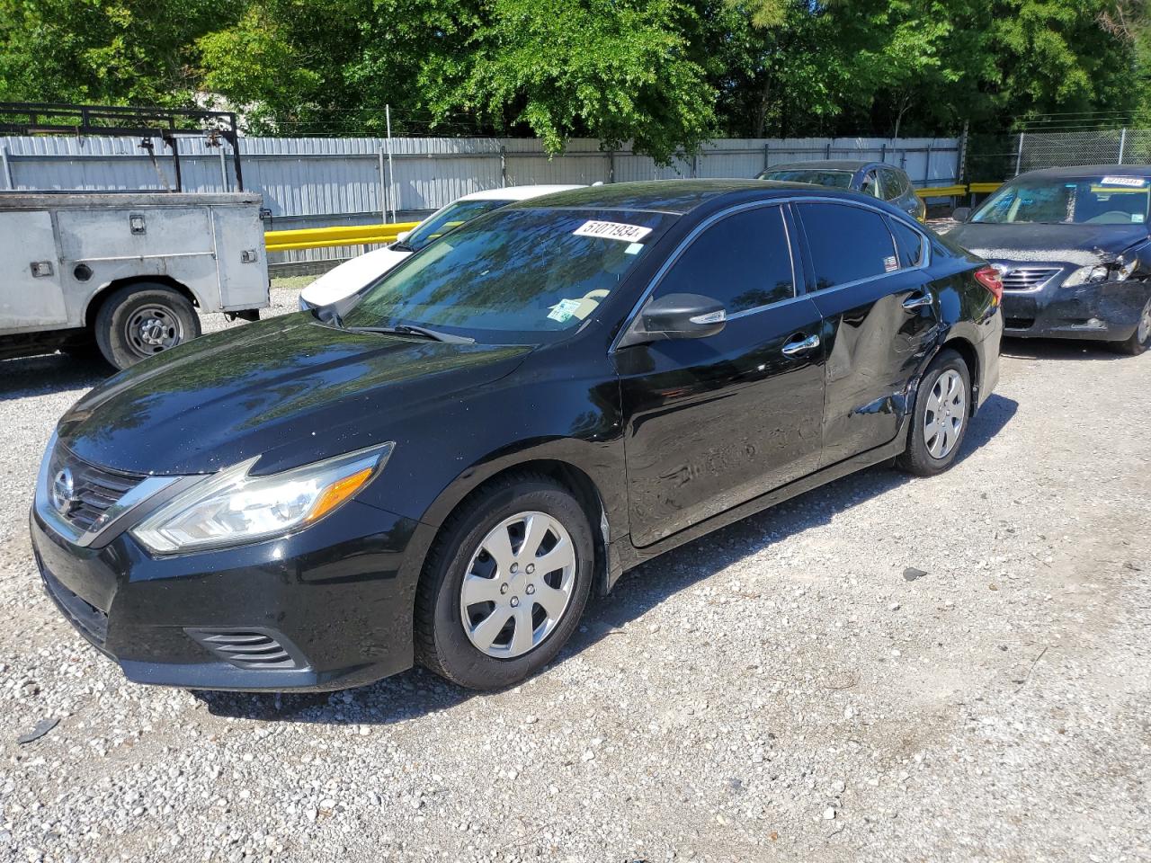 nissan altima 2017 1n4al3ap7hn334202