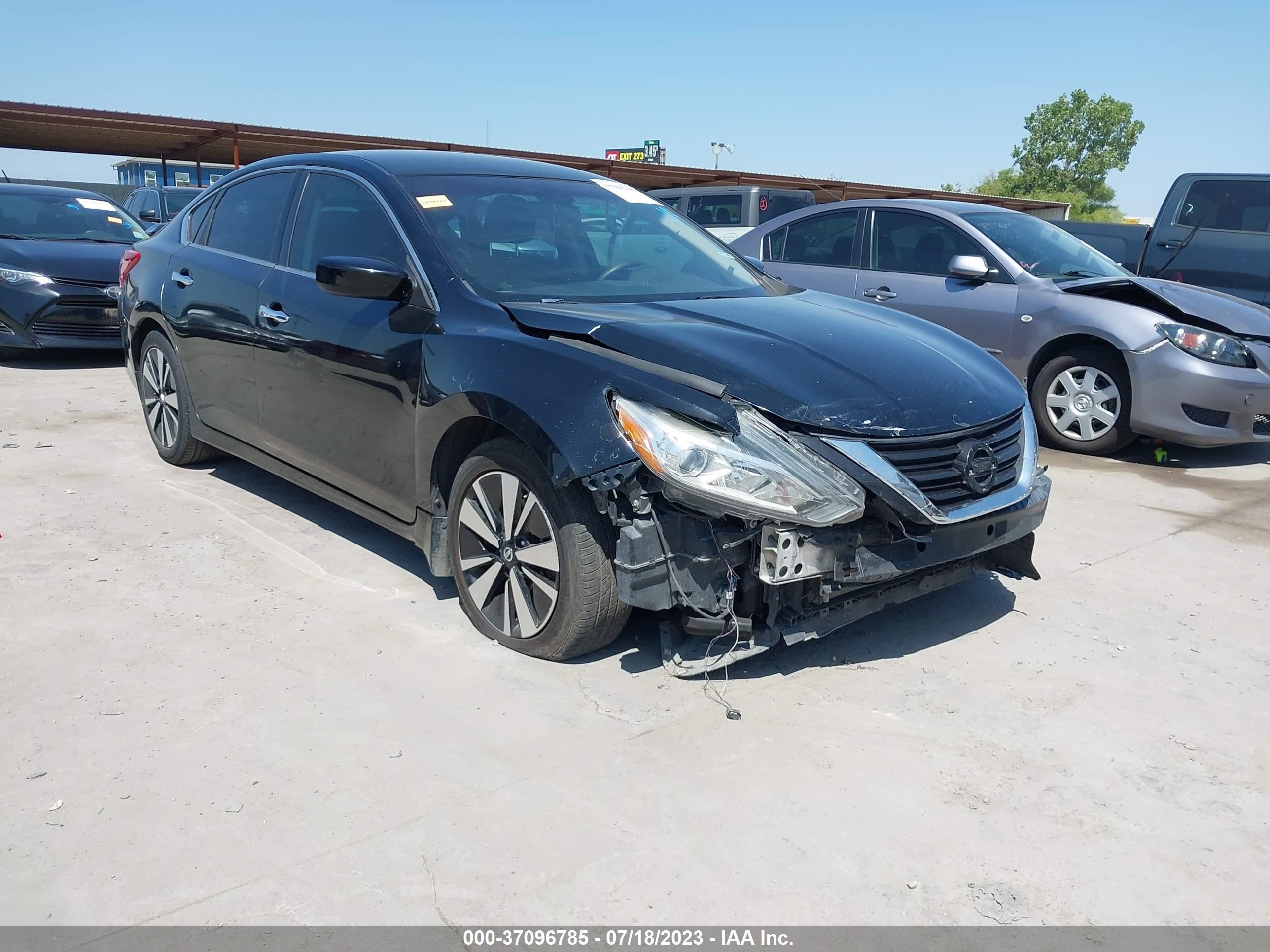 nissan altima 2018 1n4al3ap7jc273385