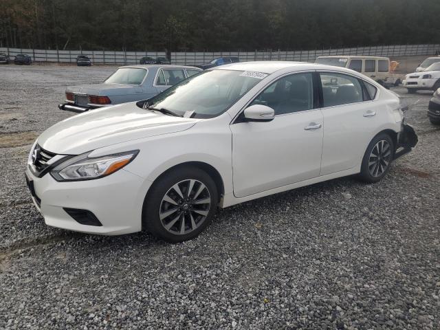 nissan altima 2.5 2017 1n4al3ap8hc156571