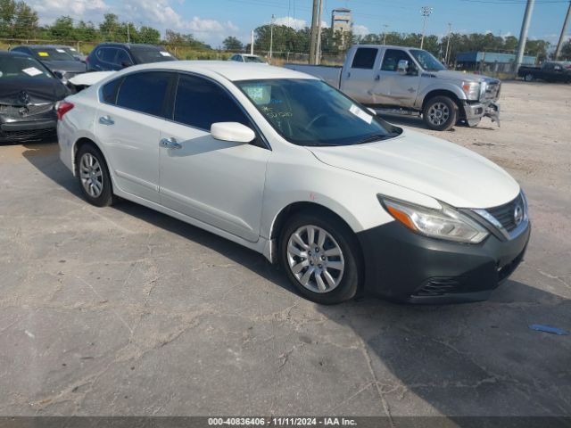 nissan altima 2017 1n4al3ap8hn310278