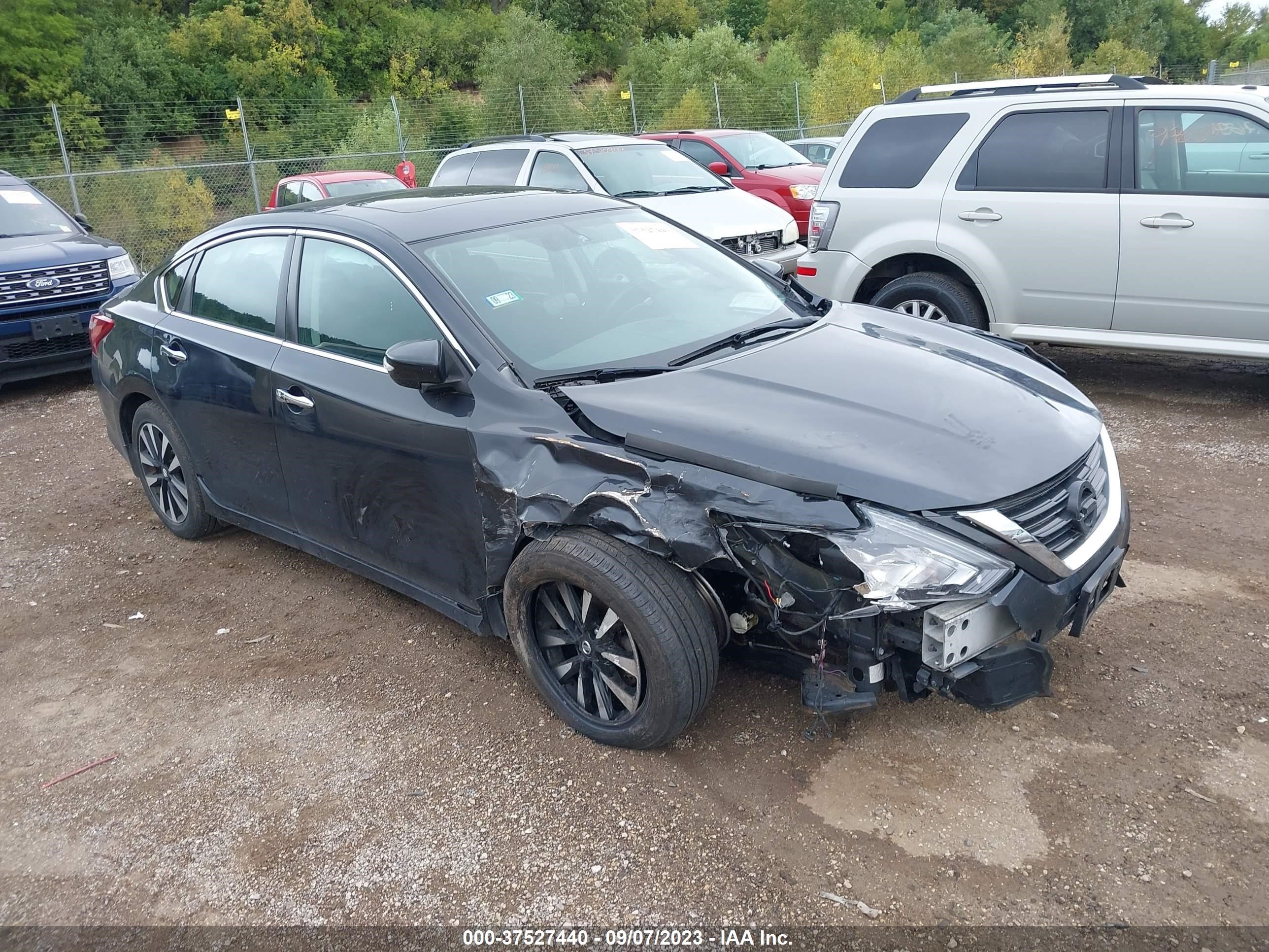 nissan altima 2018 1n4al3ap8jc157211