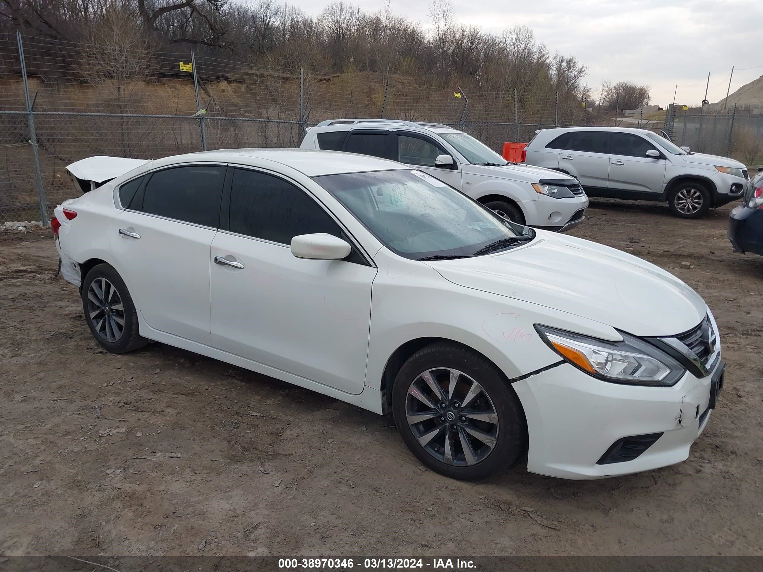 nissan altima 2017 1n4al3ap9hc108772