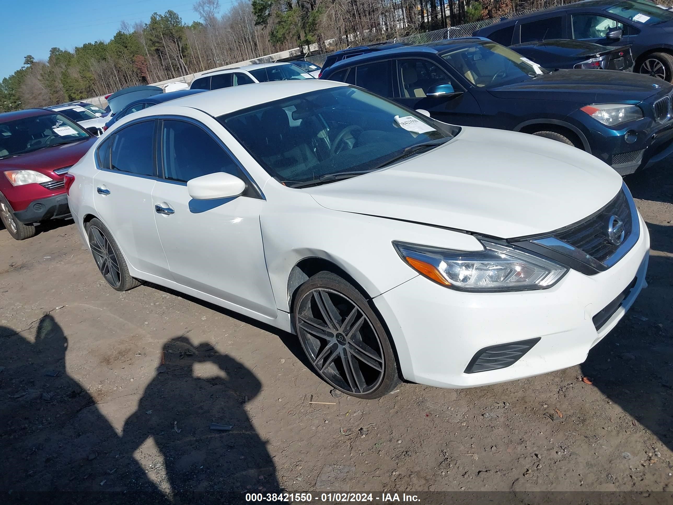 nissan altima 2017 1n4al3ap9hn352331