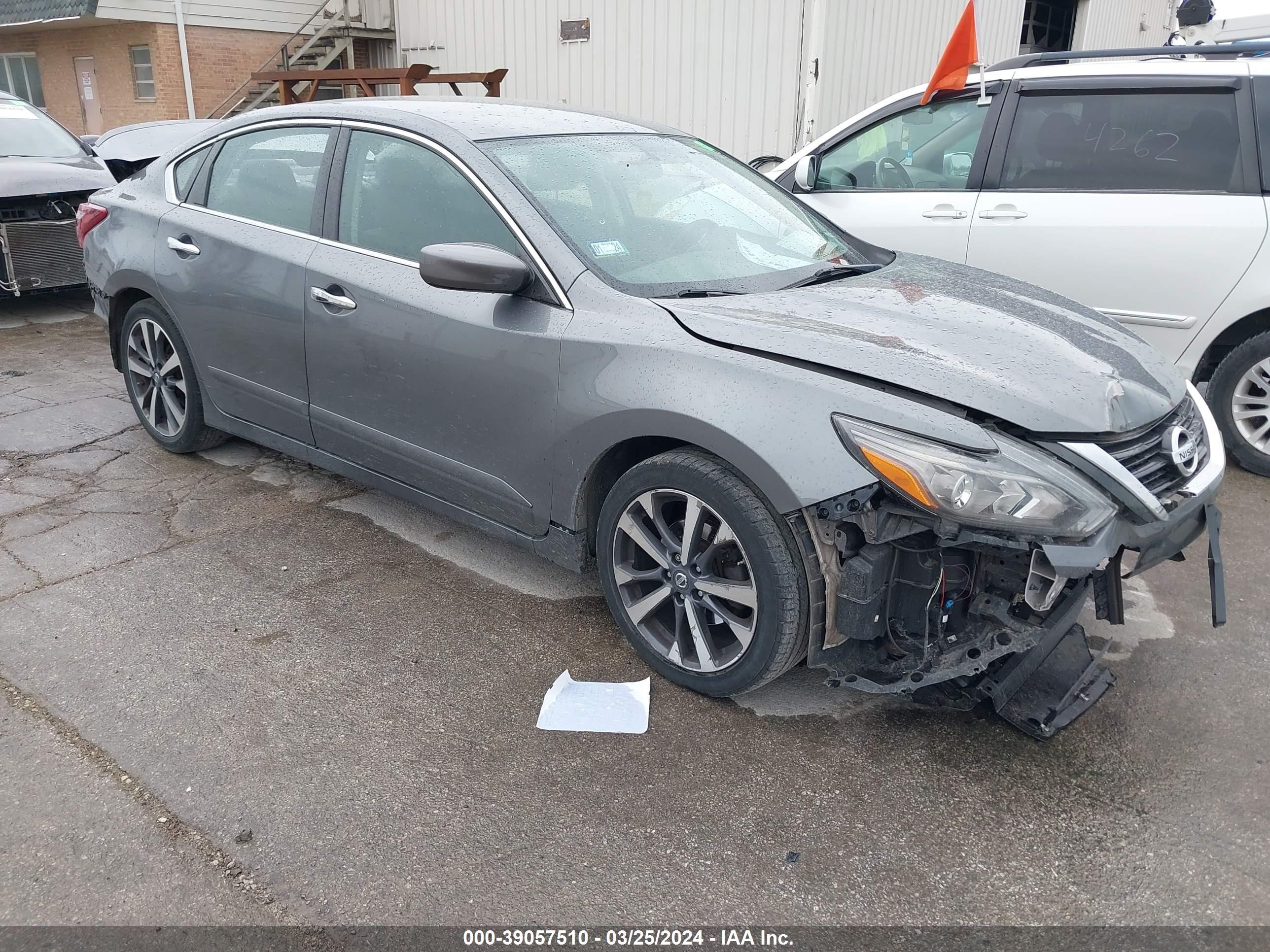 nissan altima 2017 1n4al3ap9hn357657