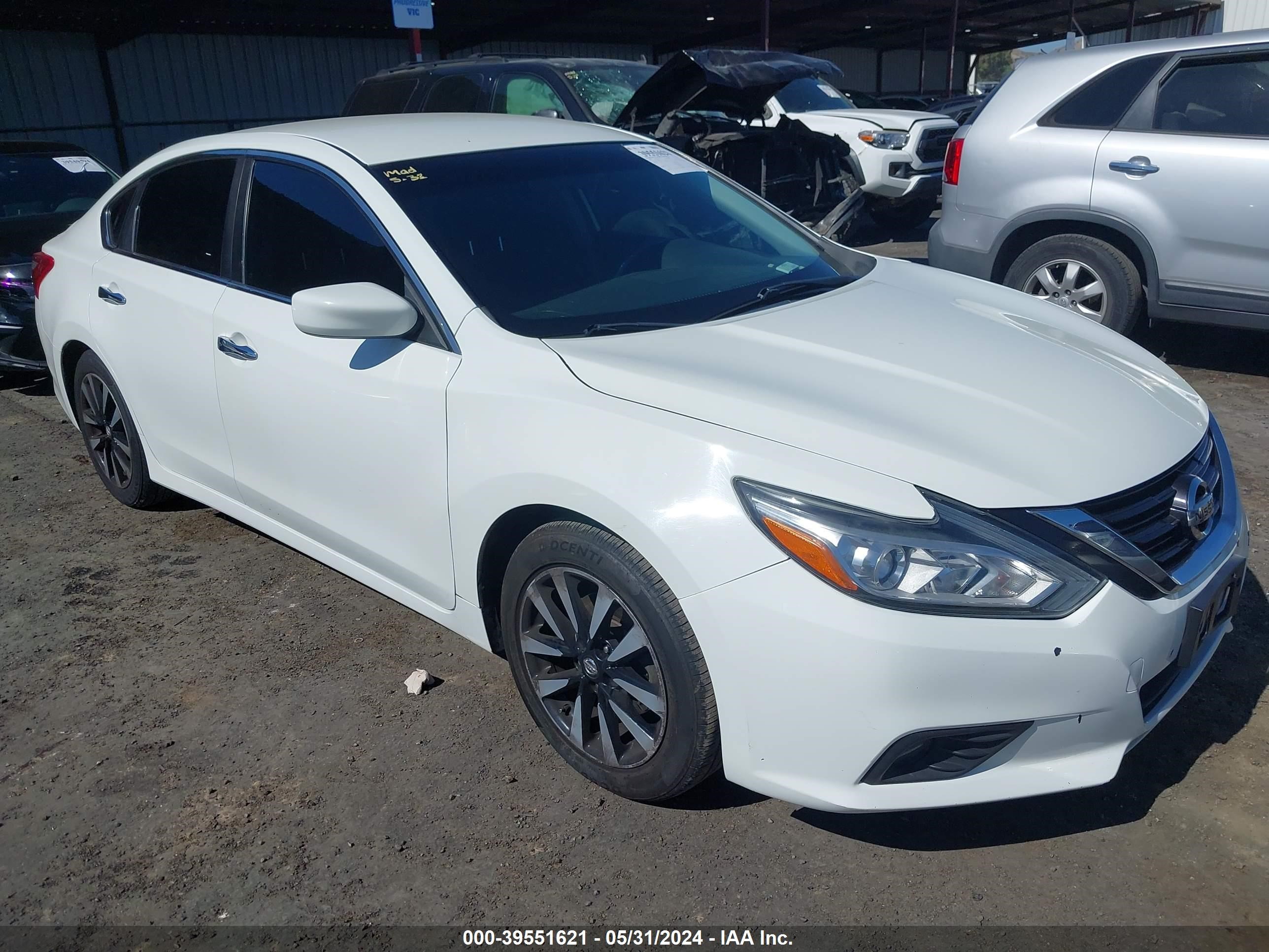 nissan altima 2018 1n4al3ap9jc174745