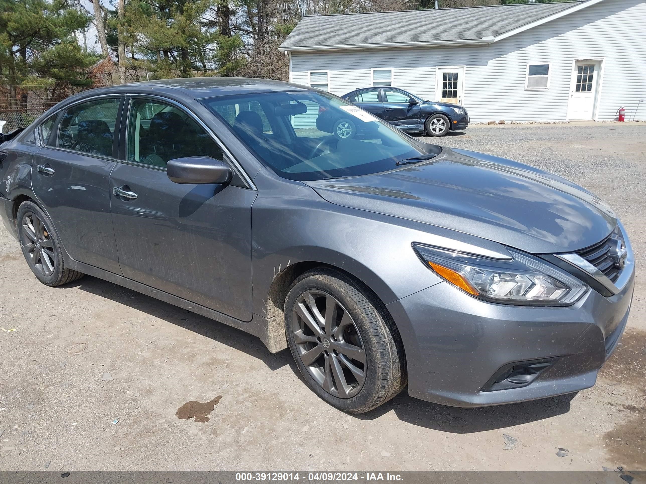 nissan altima 2018 1n4al3ap9jc294867