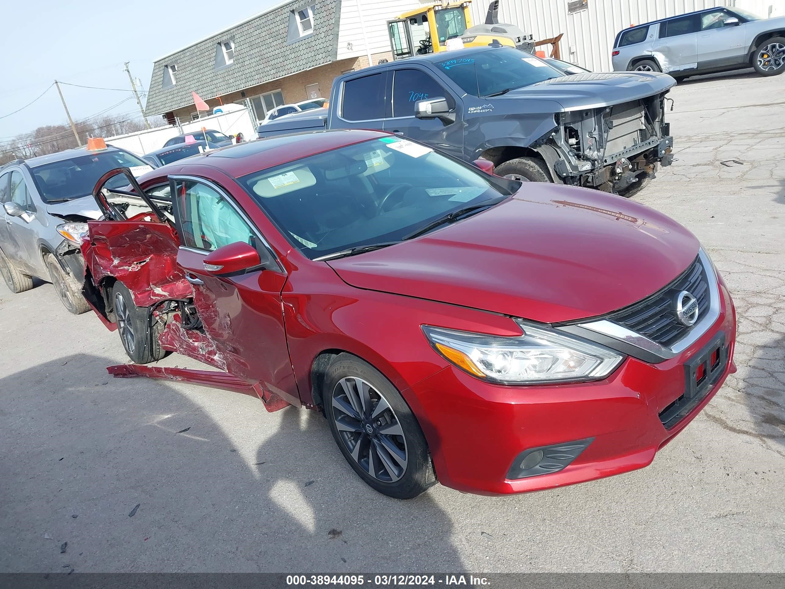 nissan altima 2017 1n4al3apxhc134782