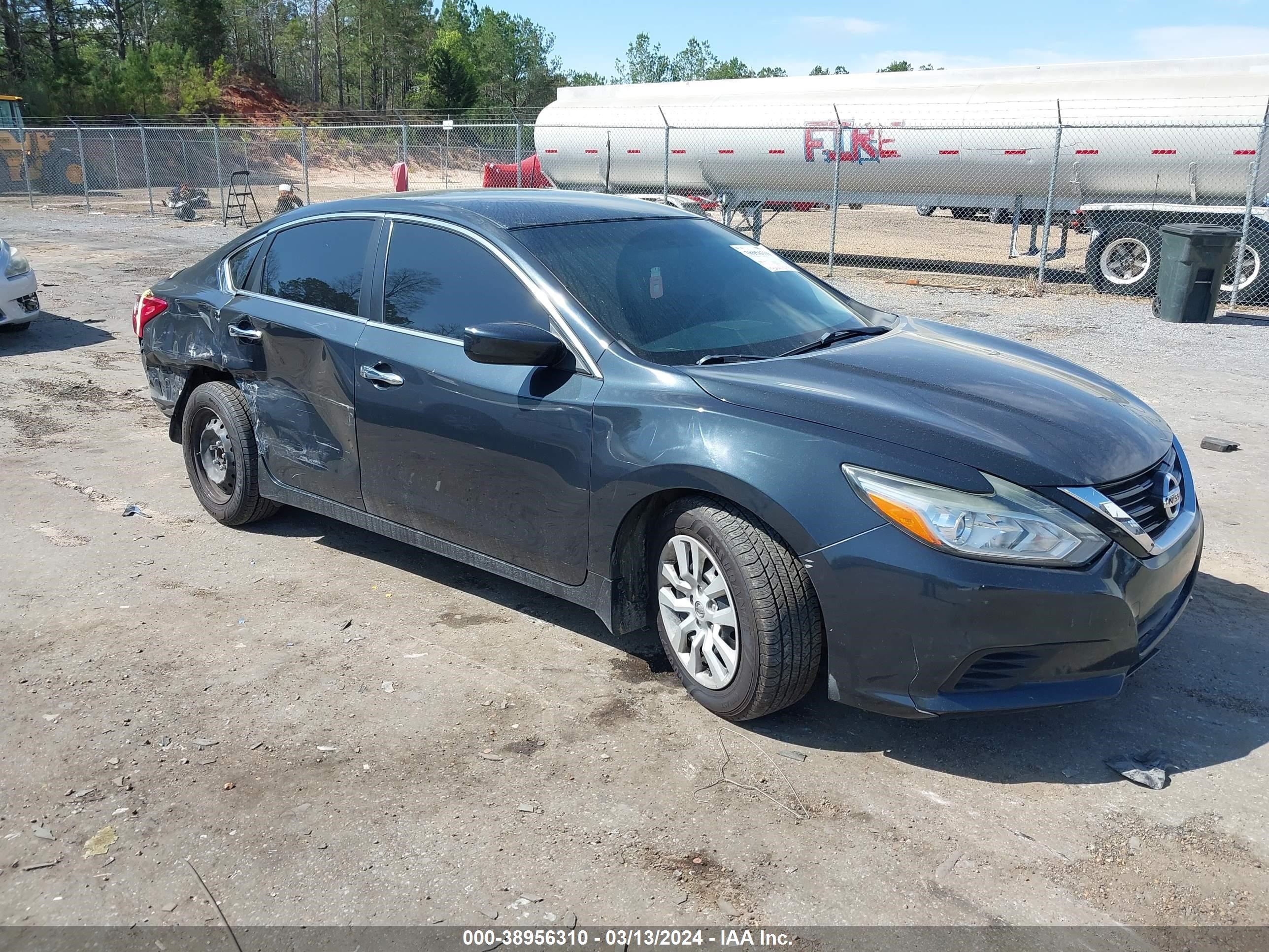 nissan altima 2017 1n4al3apxhc251519