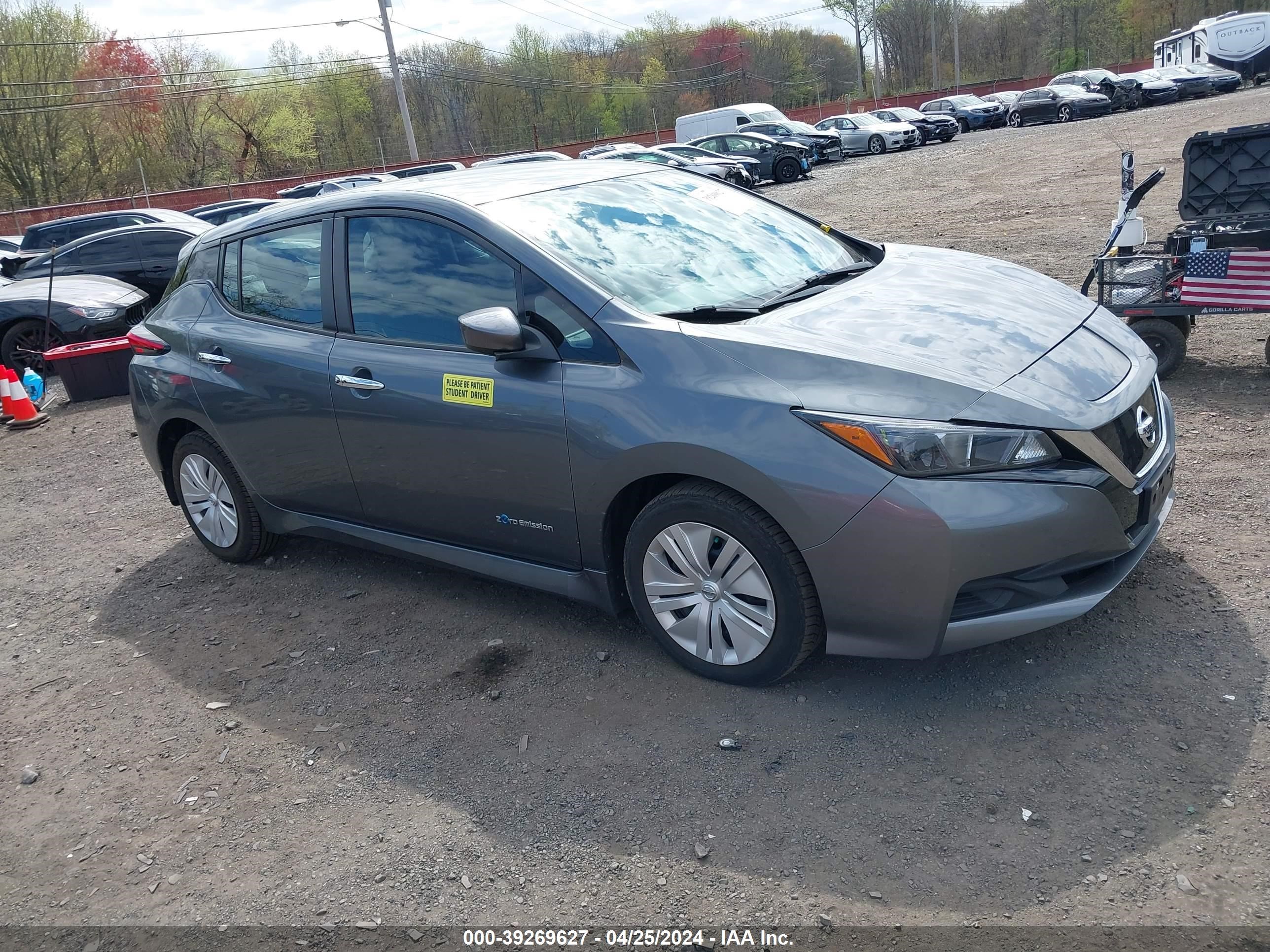 nissan leaf 2018 1n4az1cp4jc303491