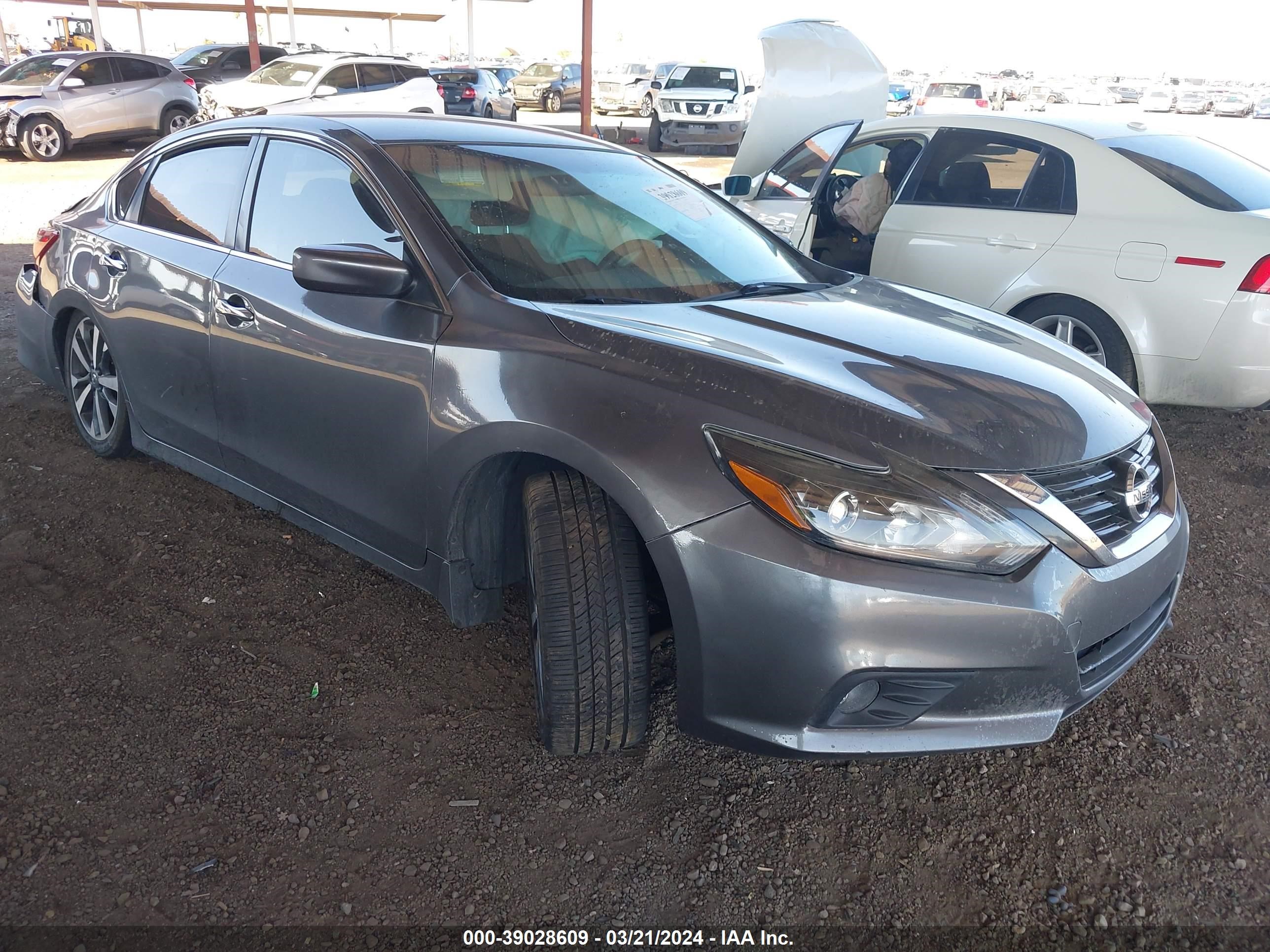 nissan altima 2017 1n4bl3ap3hc152156