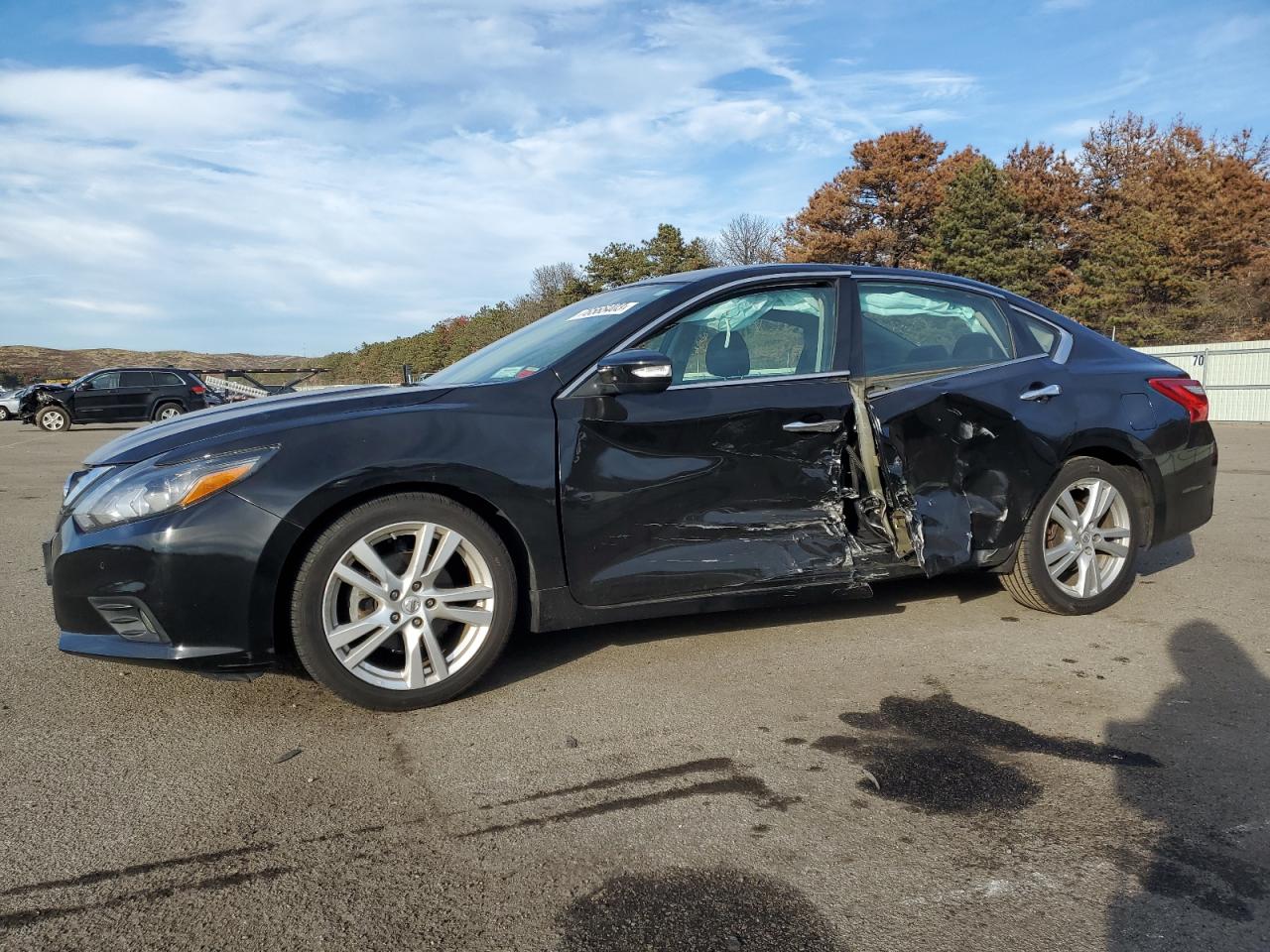 nissan altima 2017 1n4bl3apxhc156172