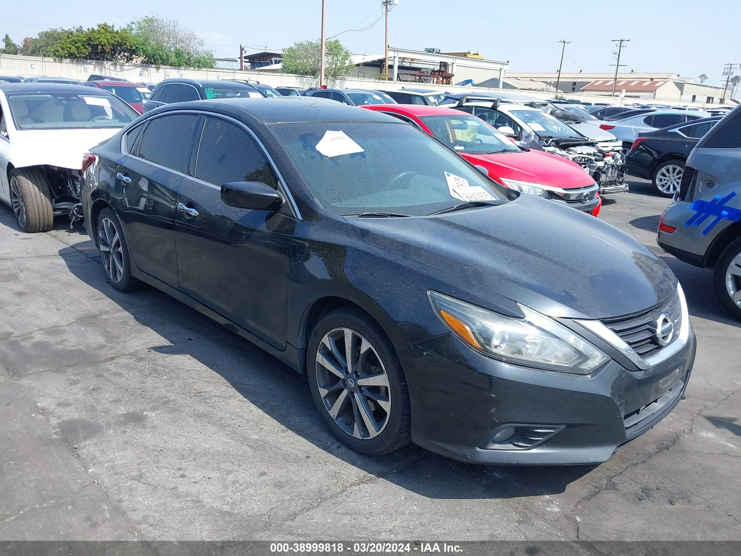 nissan altima 2017 1n4bl3apxhc192346