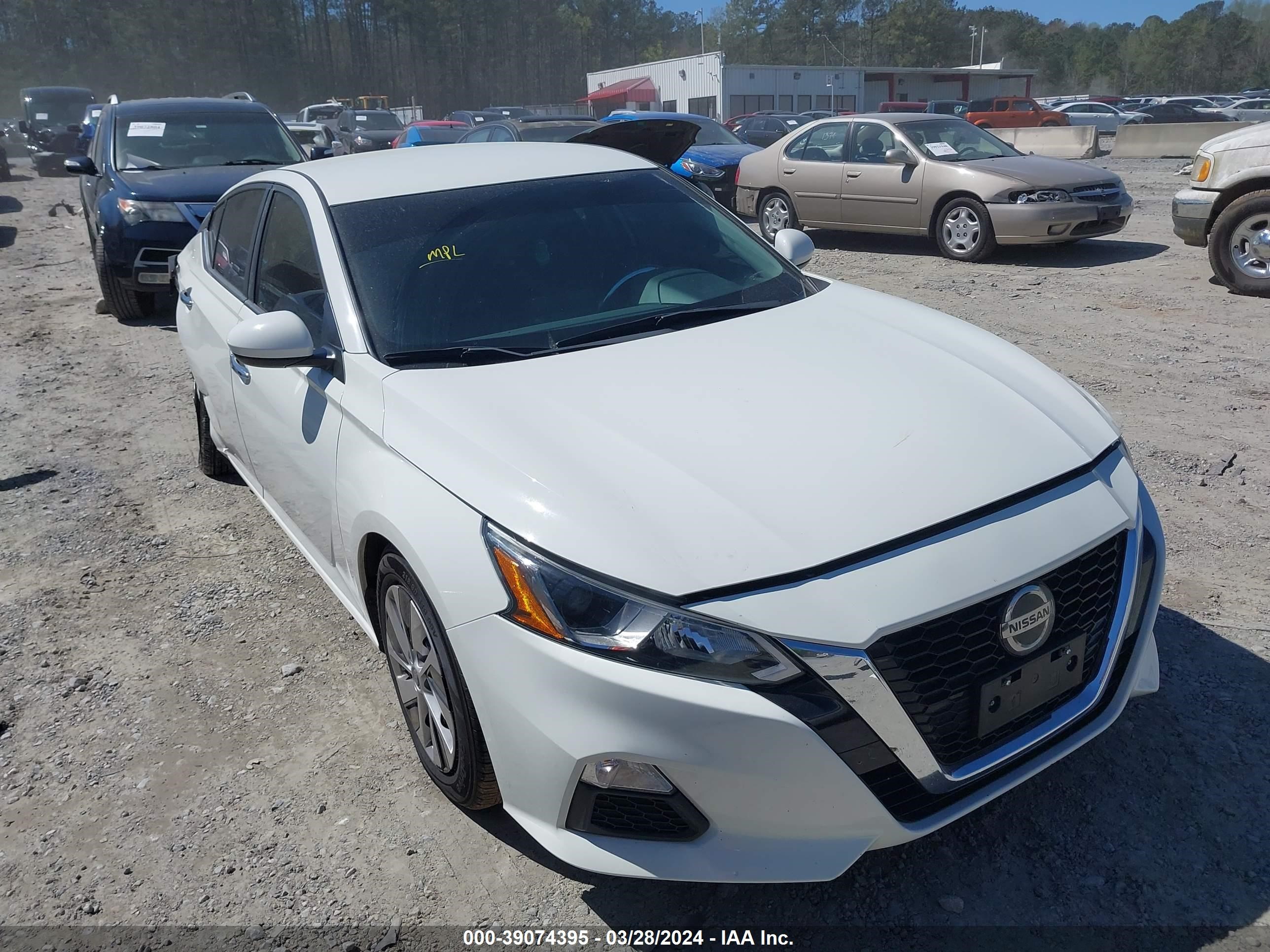 nissan altima 2019 1n4bl4bv9kc156187