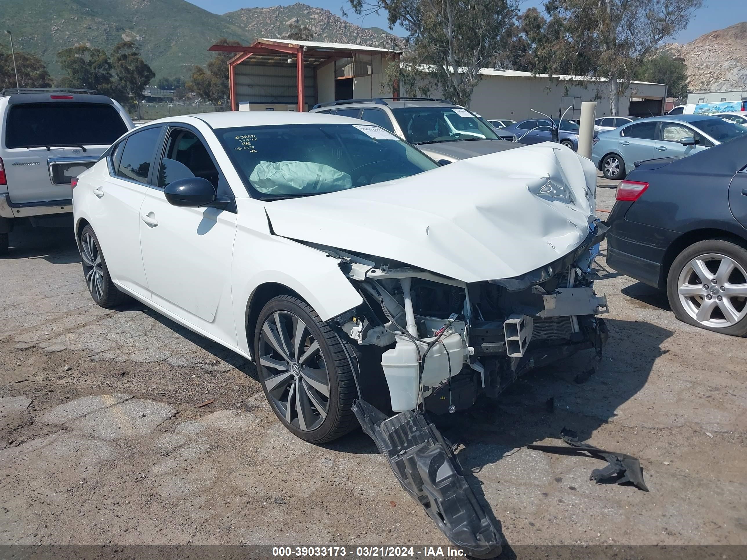 nissan altima 2019 1n4bl4cv5kc156475