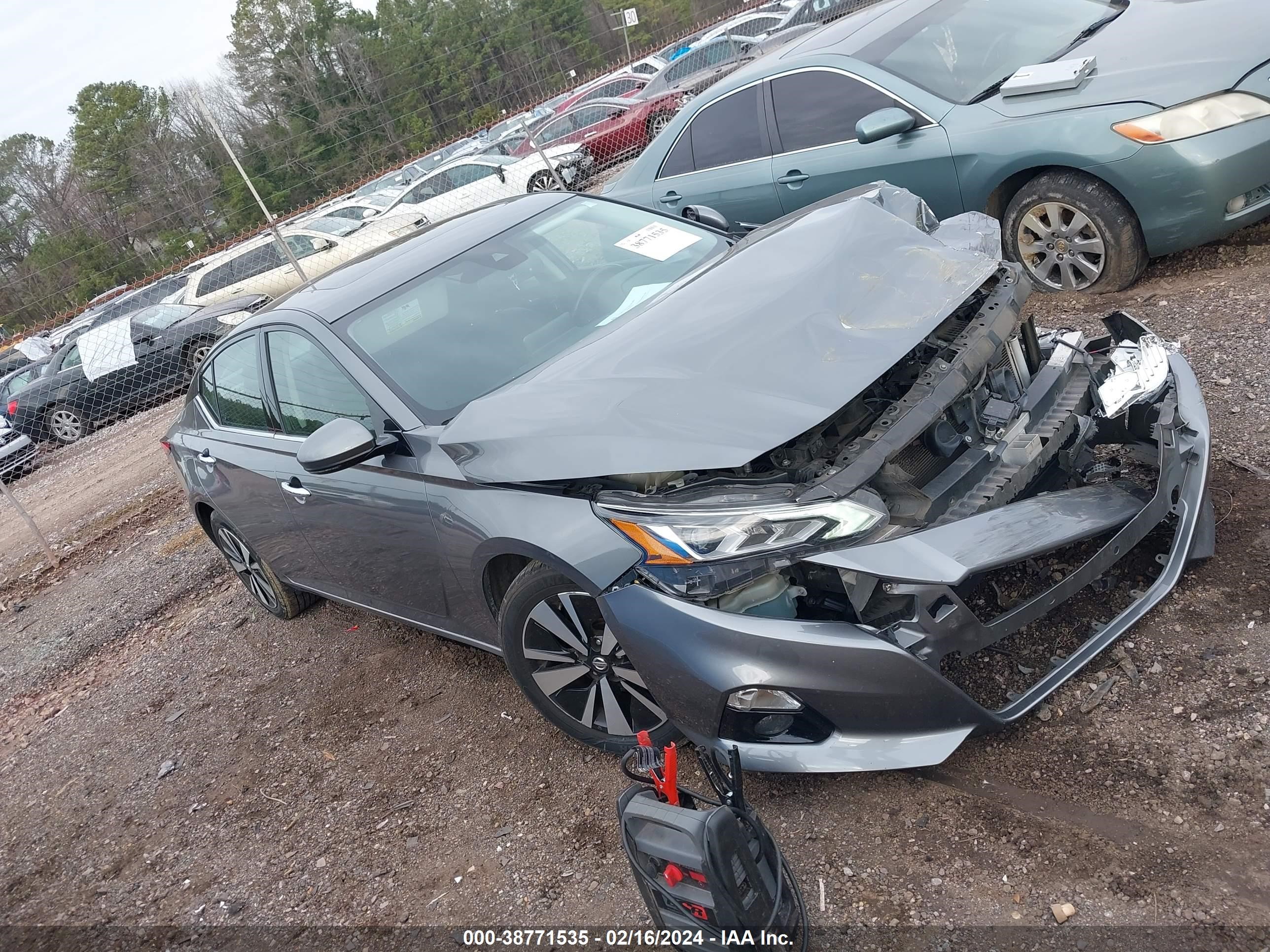 nissan altima 2019 1n4bl4dv3kc105930