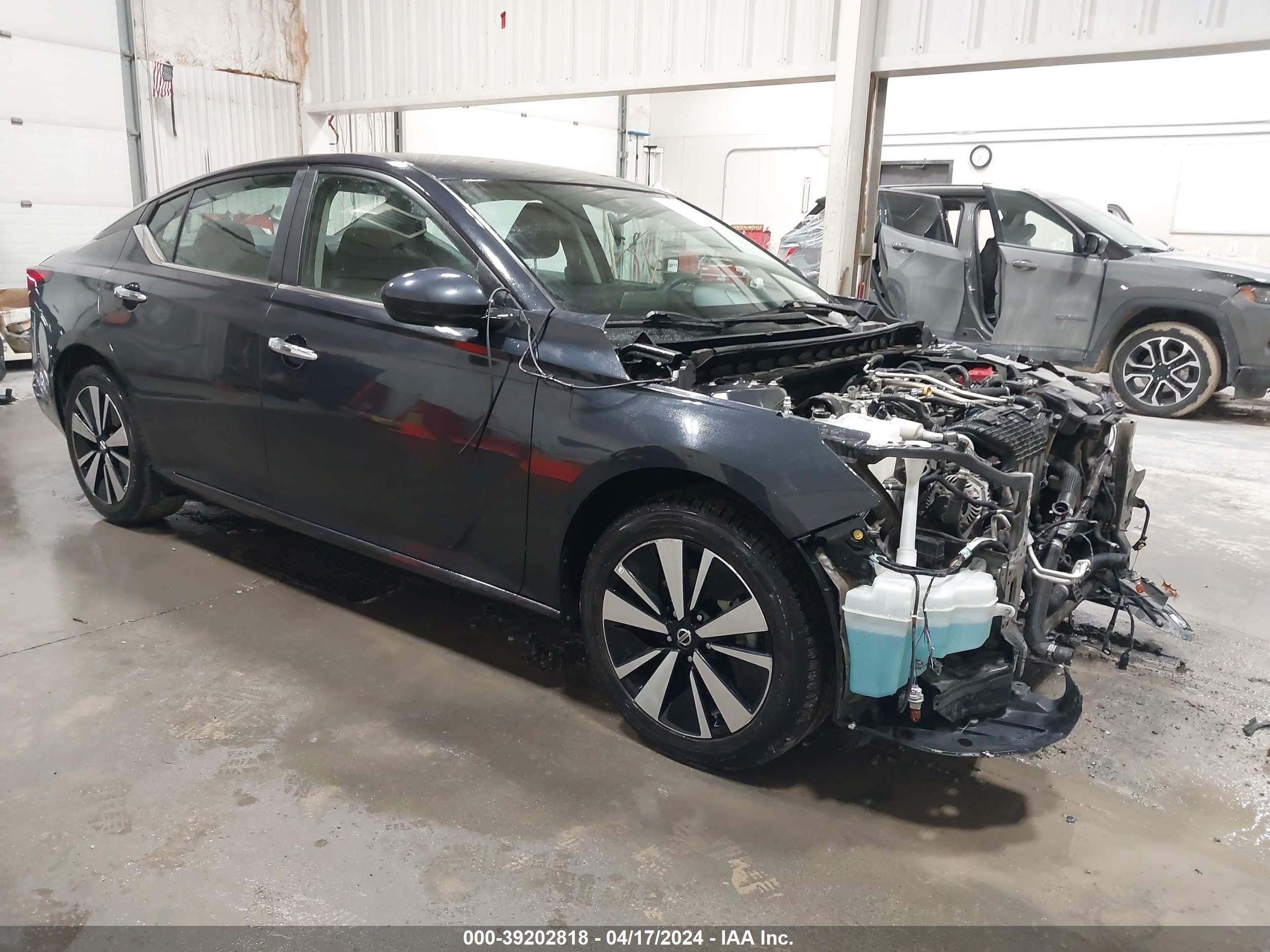 nissan altima 2021 1n4bl4dv3mn329092