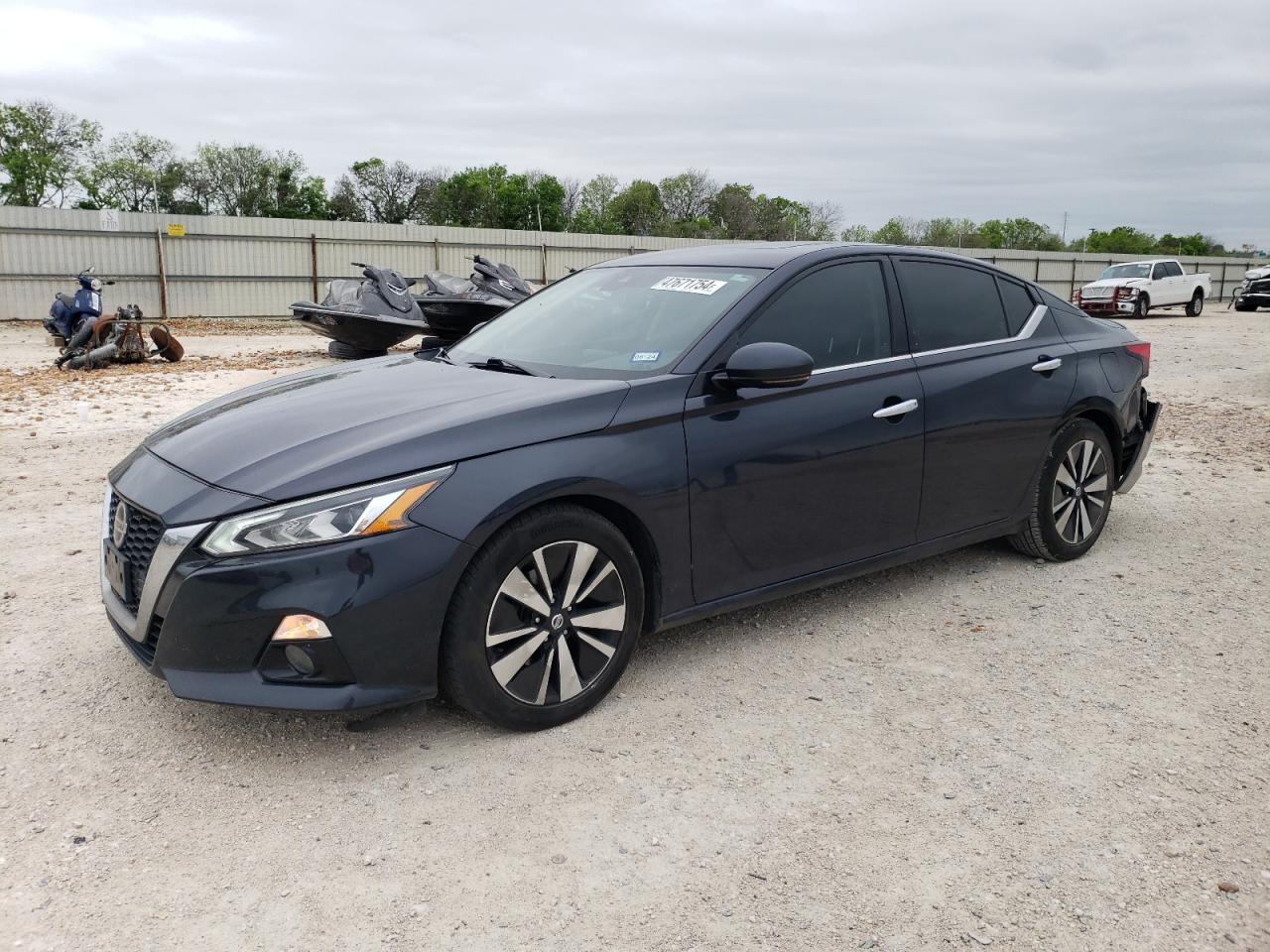 nissan altima 2019 1n4bl4dv4kc211108