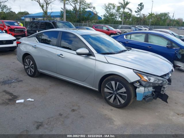 nissan altima 2022 1n4bl4dw8nn311942