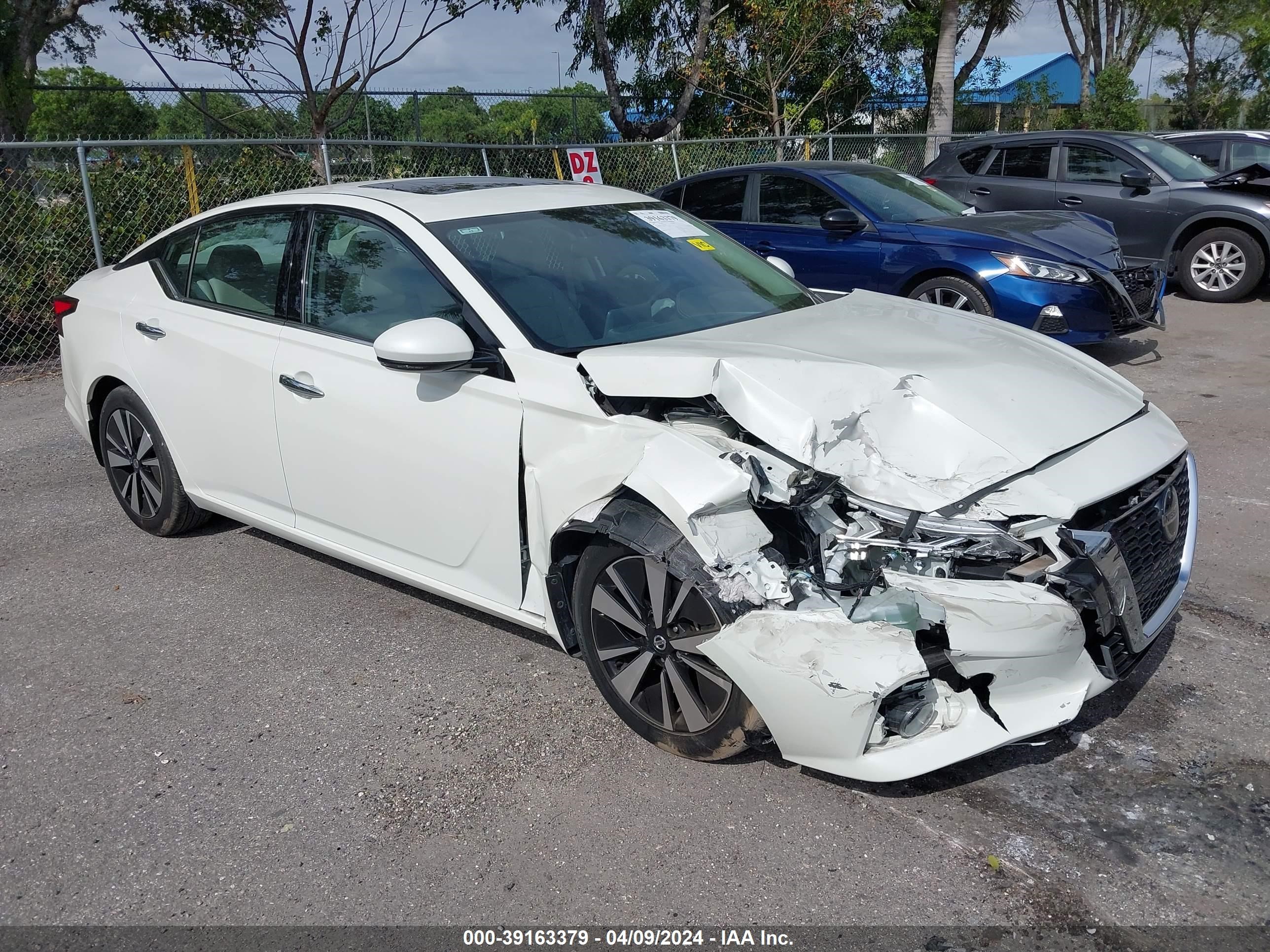 nissan altima 2021 1n4bl4ev7mn304243