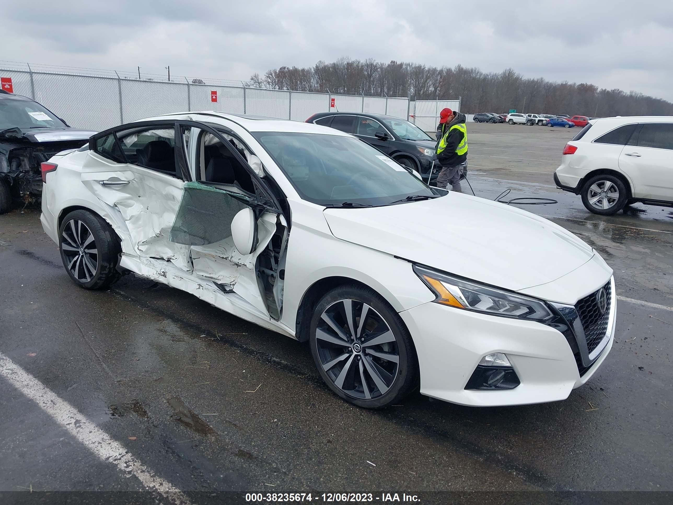 nissan altima 2019 1n4bl4fv0kc114548