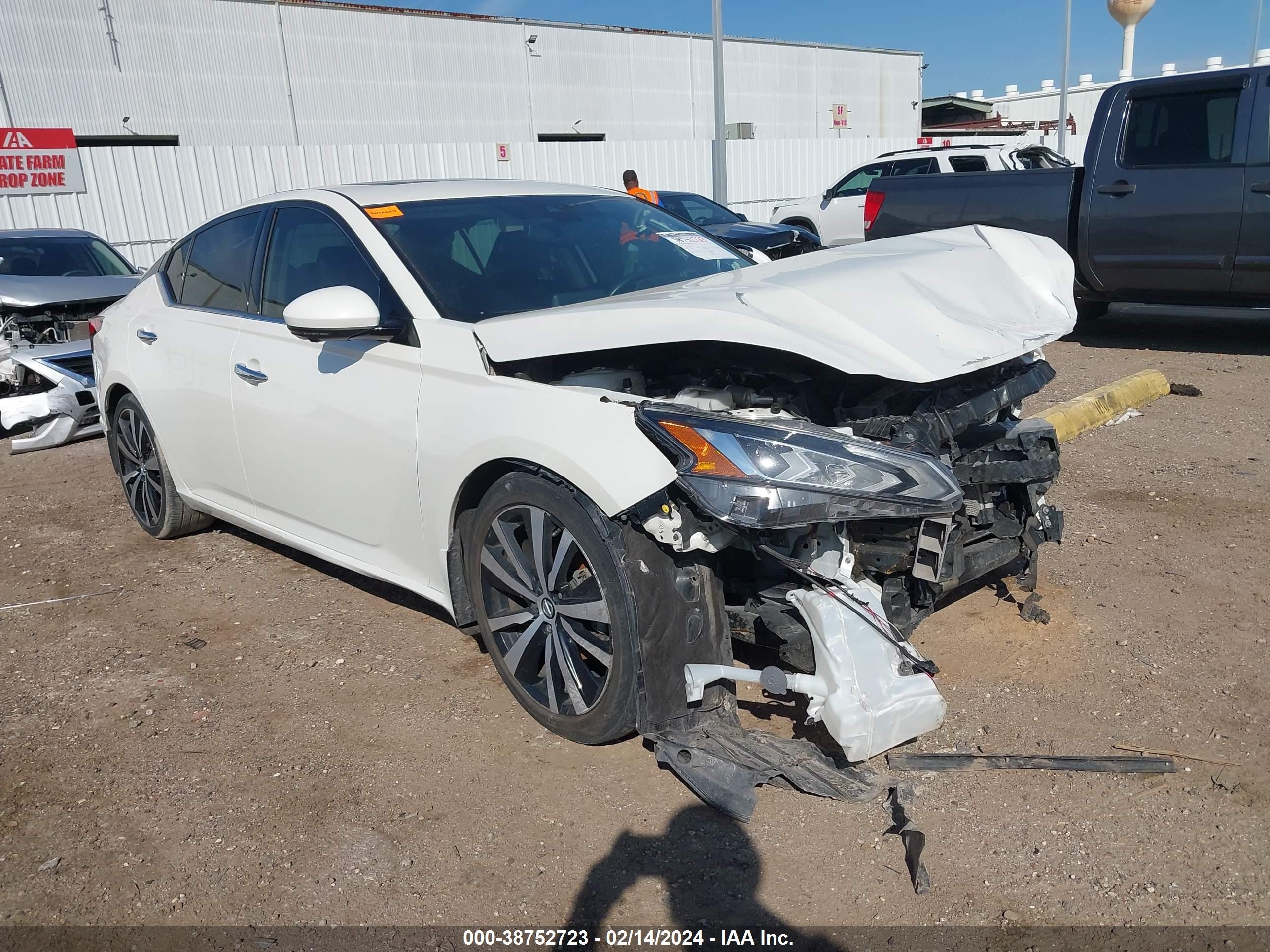 nissan altima 2019 1n4bl4fv4kc152915