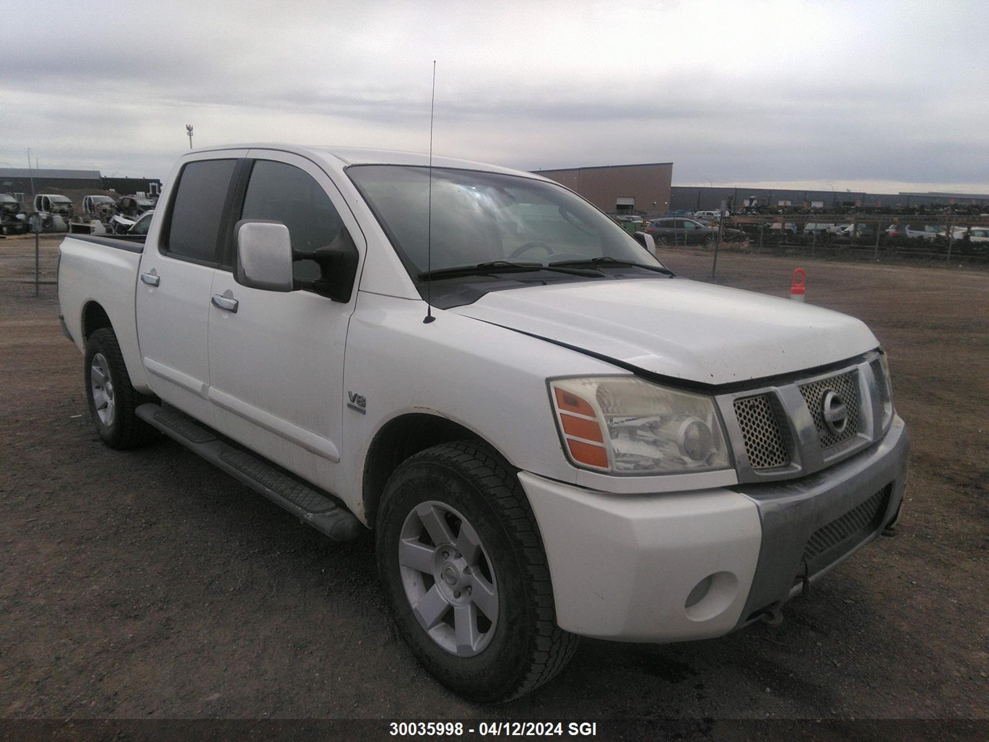 nissan titan 2004 1n6aa07b44n552292