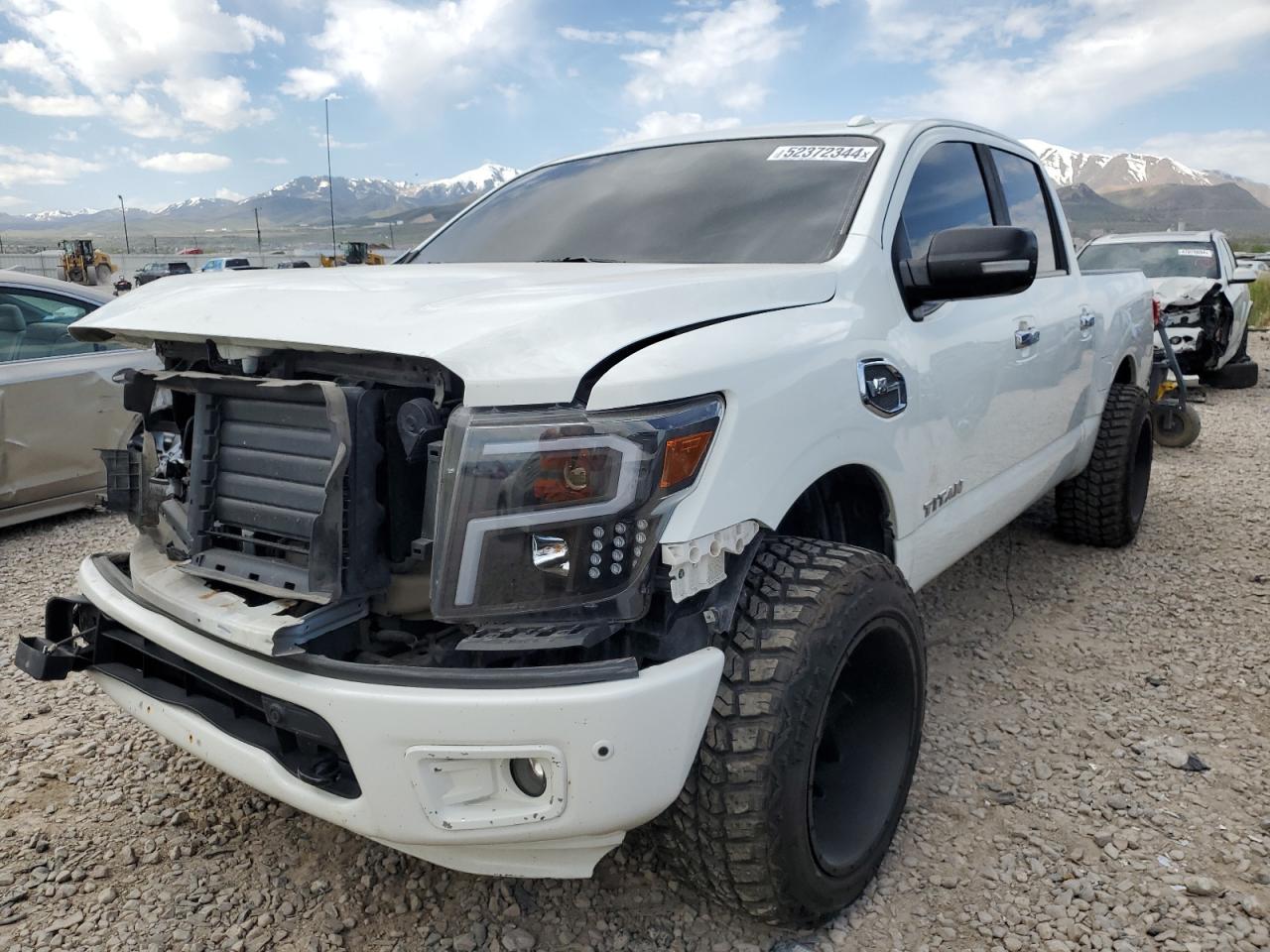 nissan titan 2017 1n6aa1e50hn566814