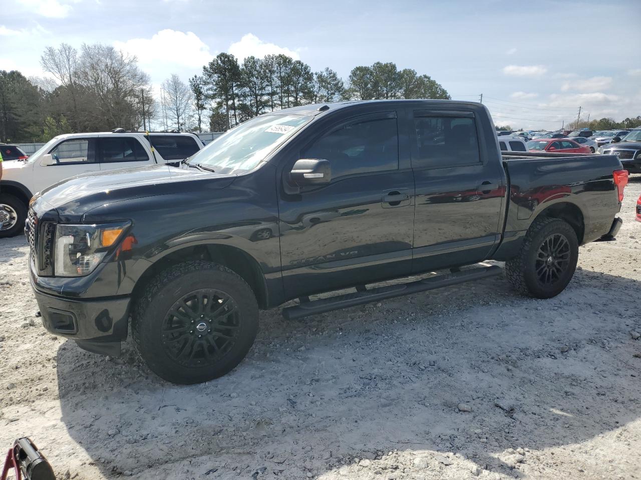 nissan titan 2018 1n6aa1e55jn550713