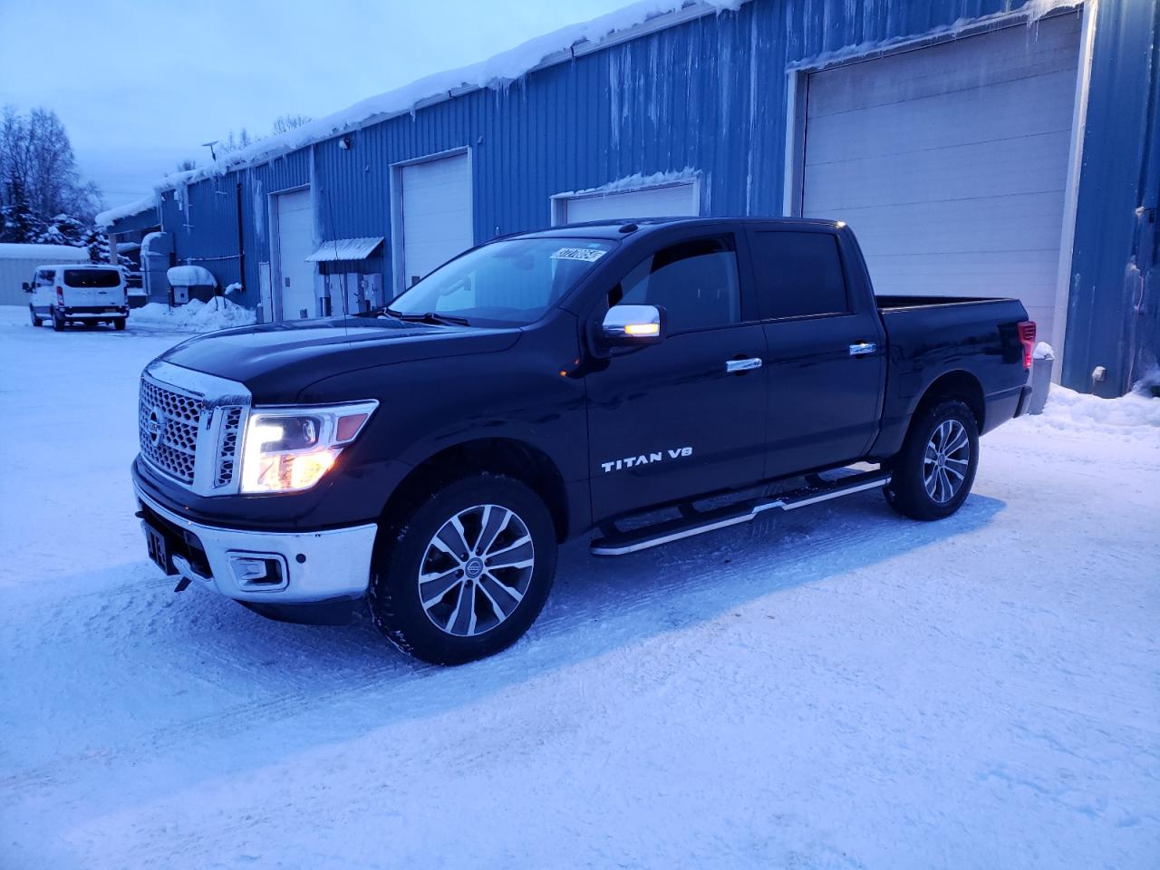 nissan titan 2018 1n6aa1e58jn531430