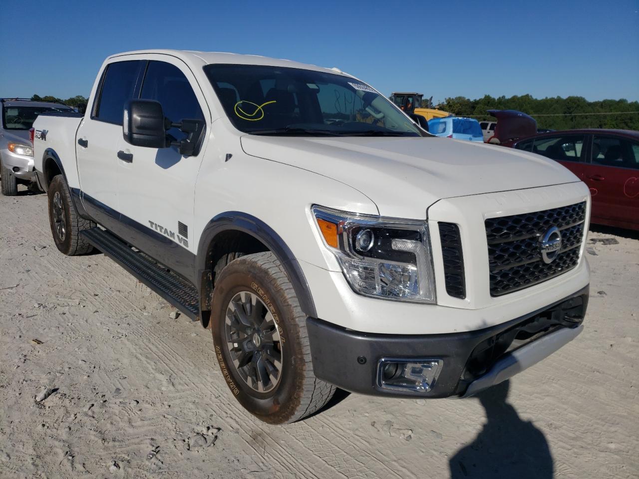 nissan titan 2019 1n6aa1e5xkn516817